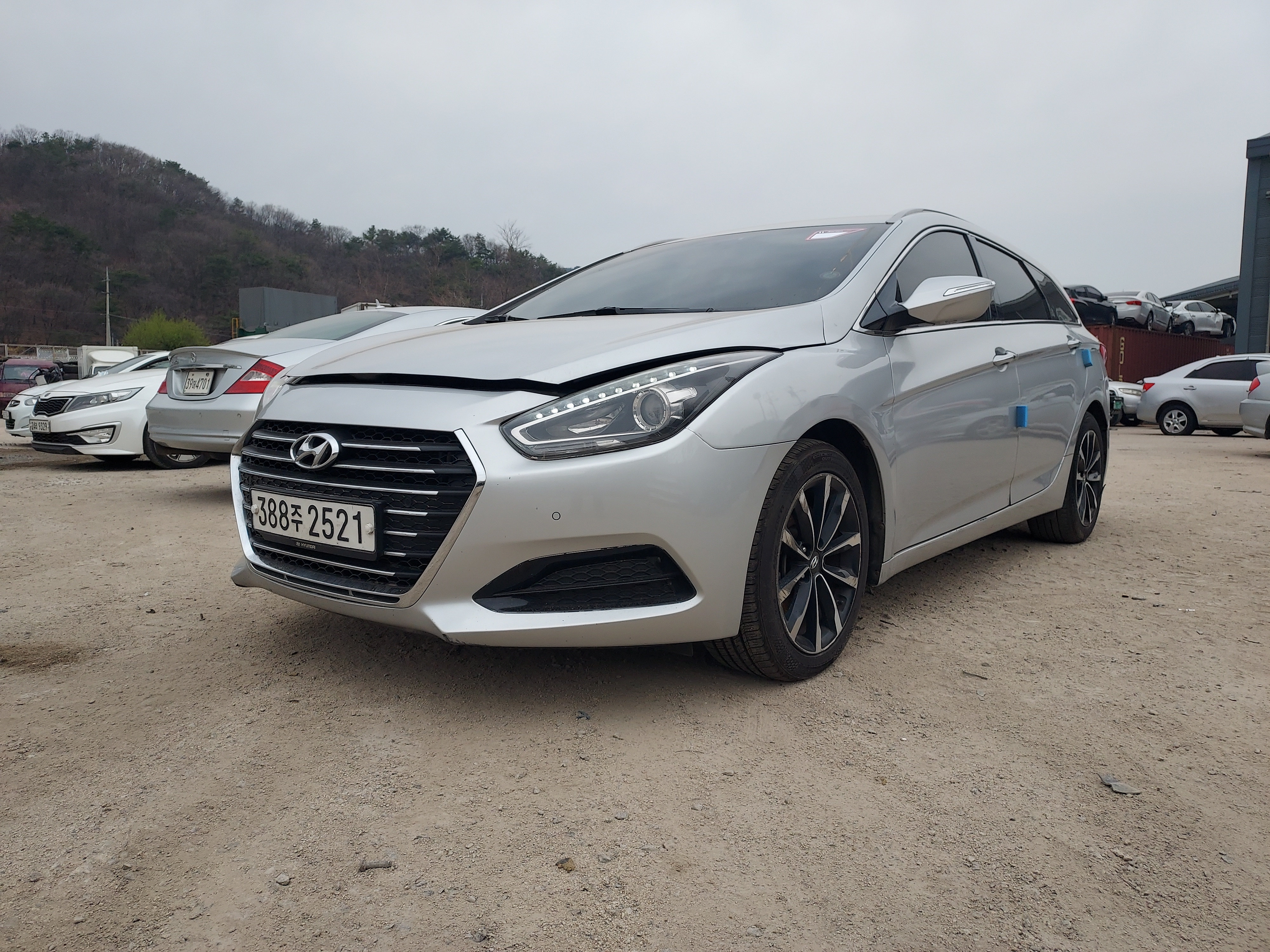 2017 Hyundai The New i40