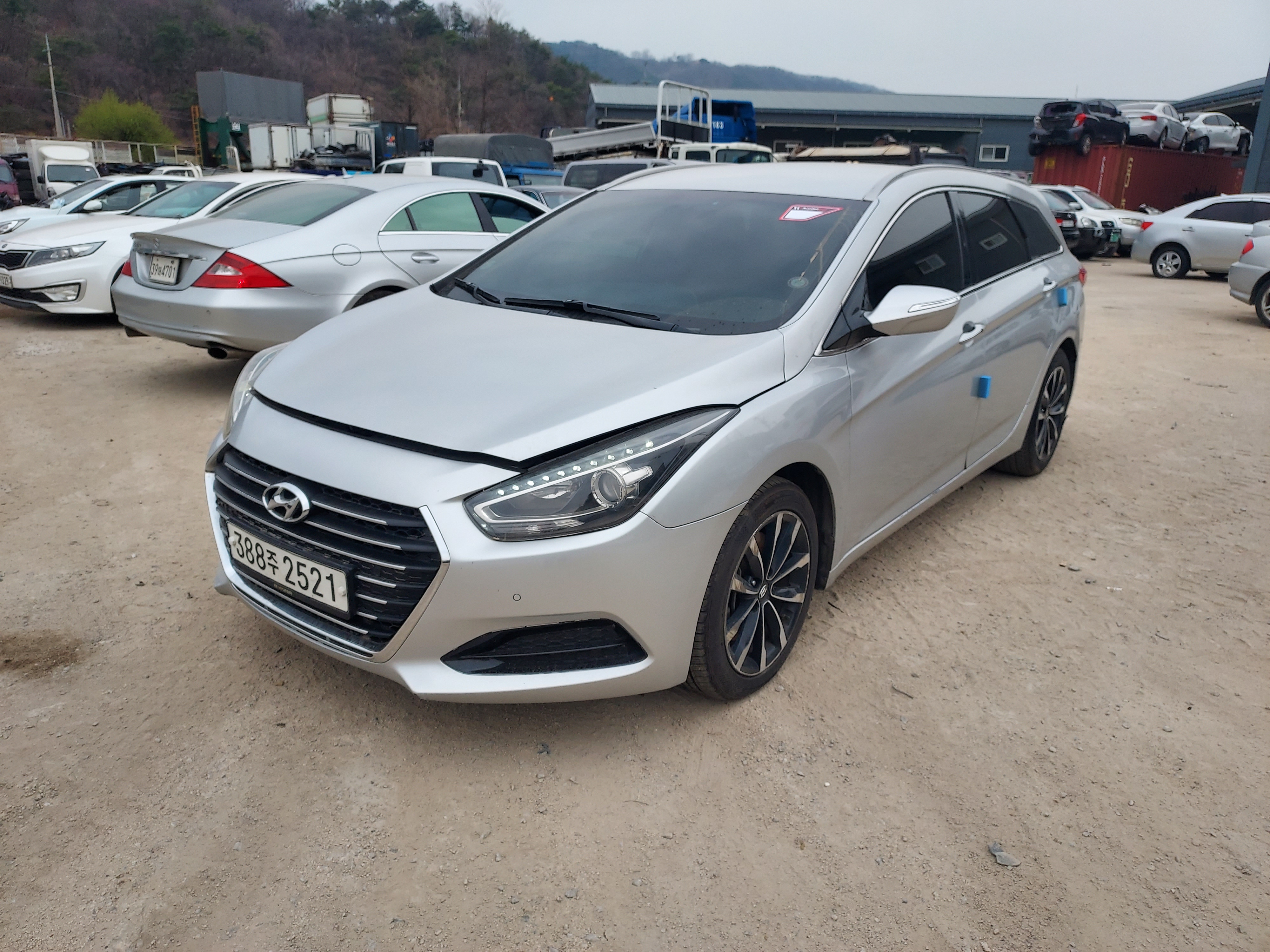 2017 Hyundai The New i40
