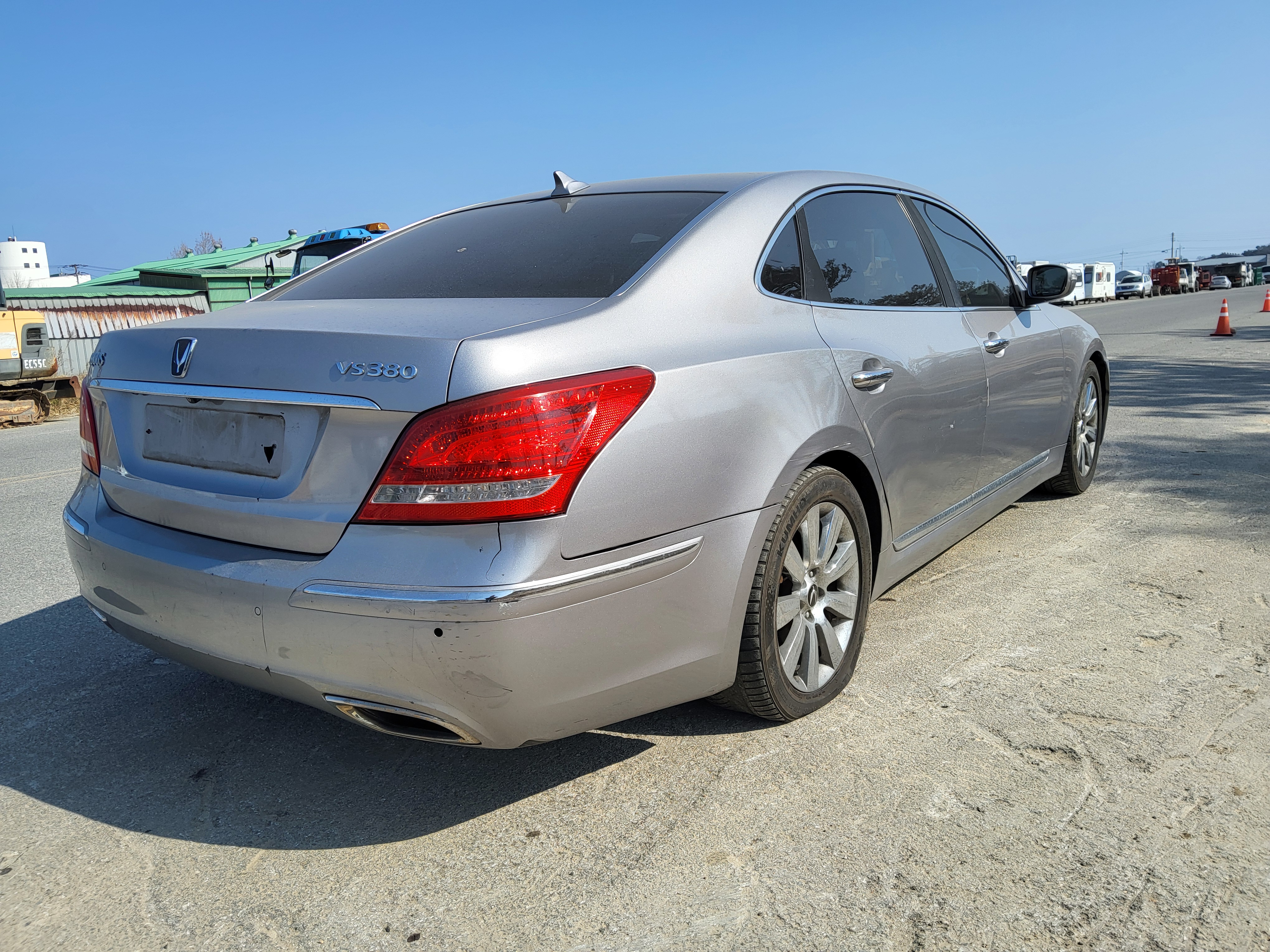 2010 Hyundai Equus(New)