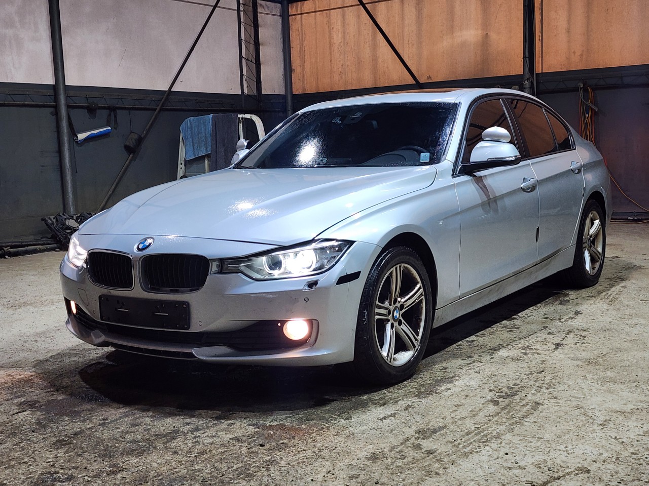 2014 BMW 3 Series (F30)