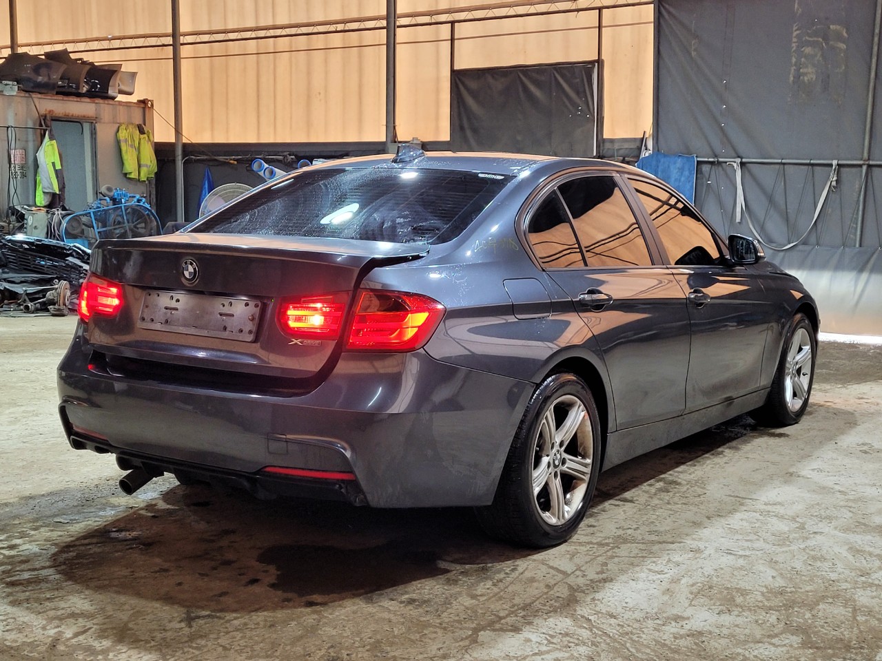 2015 BMW 3 Series (F30)