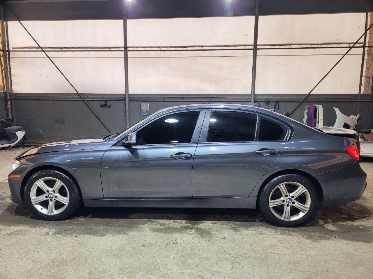 2015 BMW 3 Series (F30)