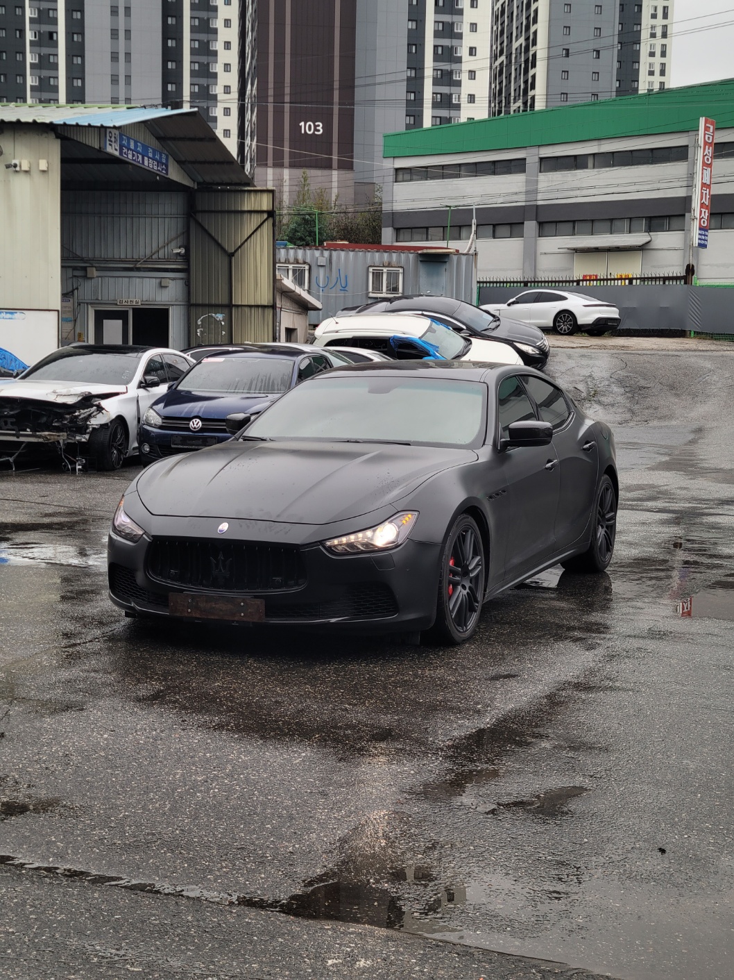 2016 Maserati Ghibli