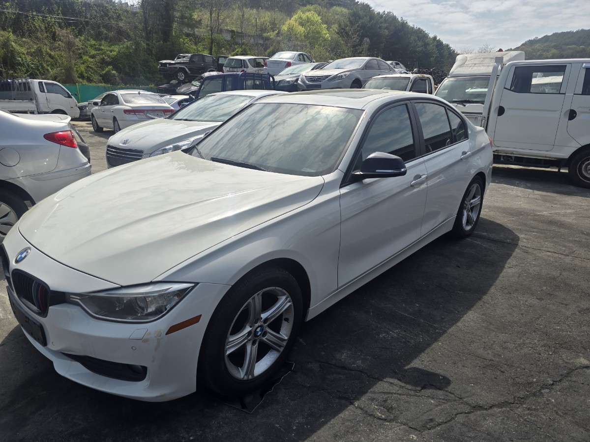 2013 BMW 3 Series (F30)