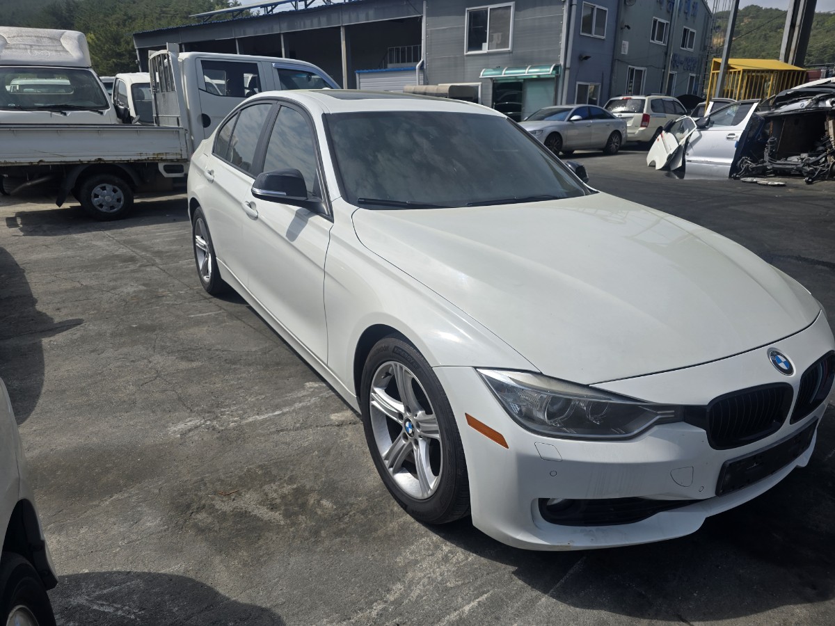 2013 BMW 3 Series (F30)
