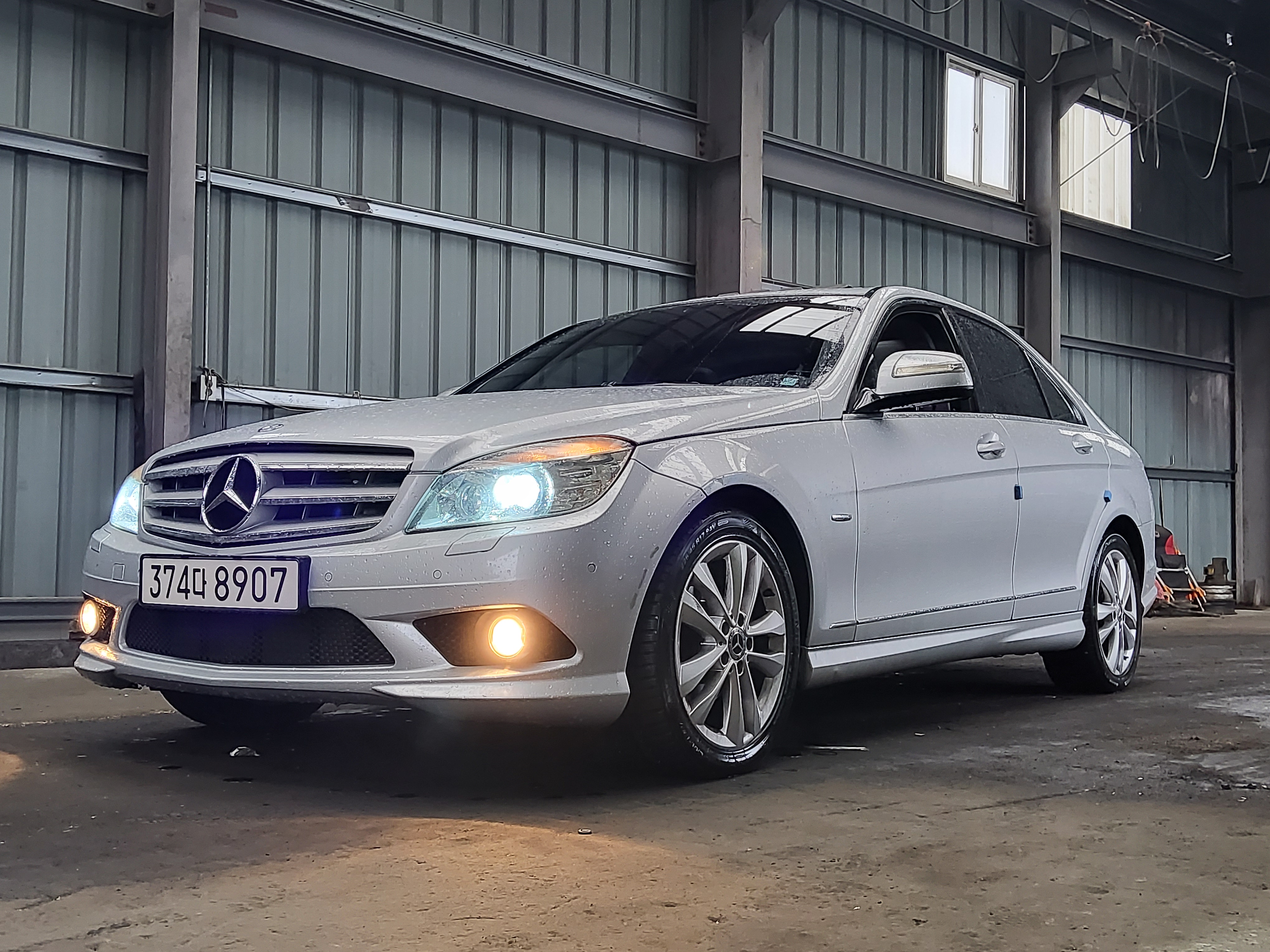 2009 Mercedes Benz C Class W204