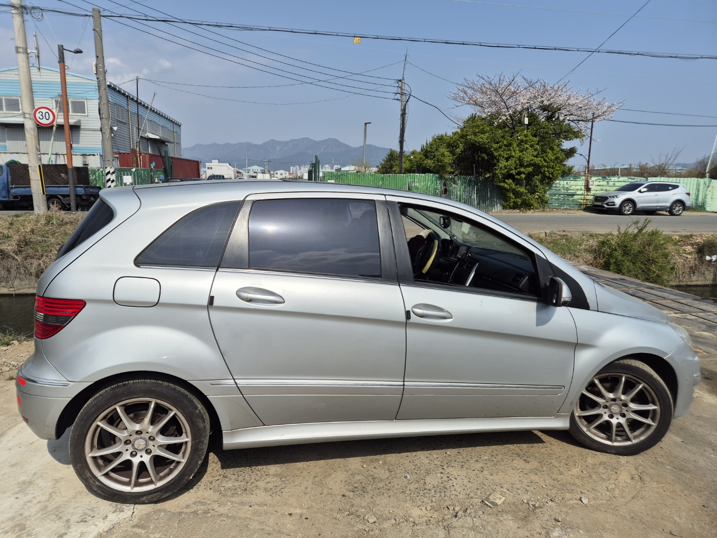 2011 Mercedes Benz B Class