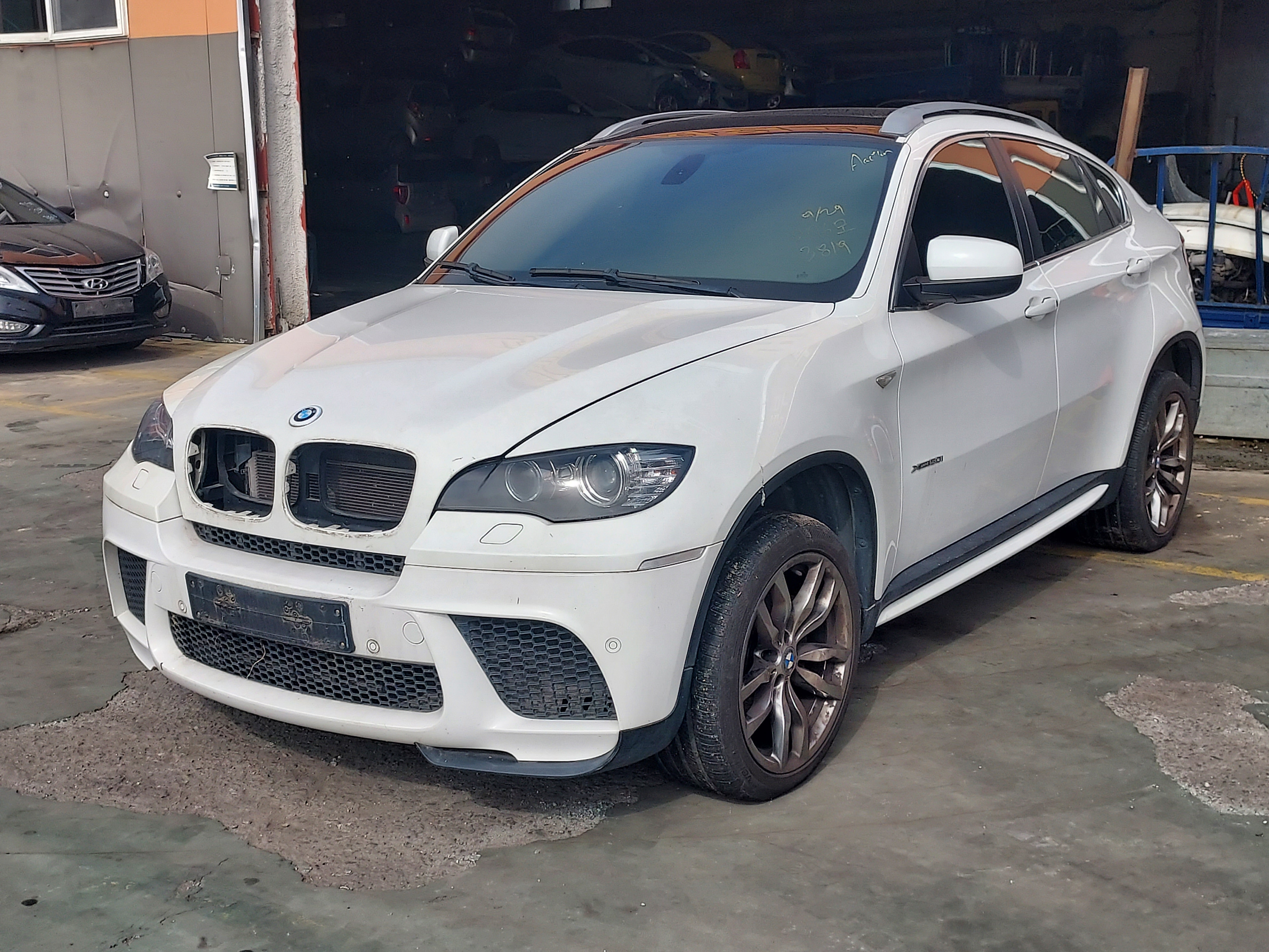 2011 BMW X6 (E71)