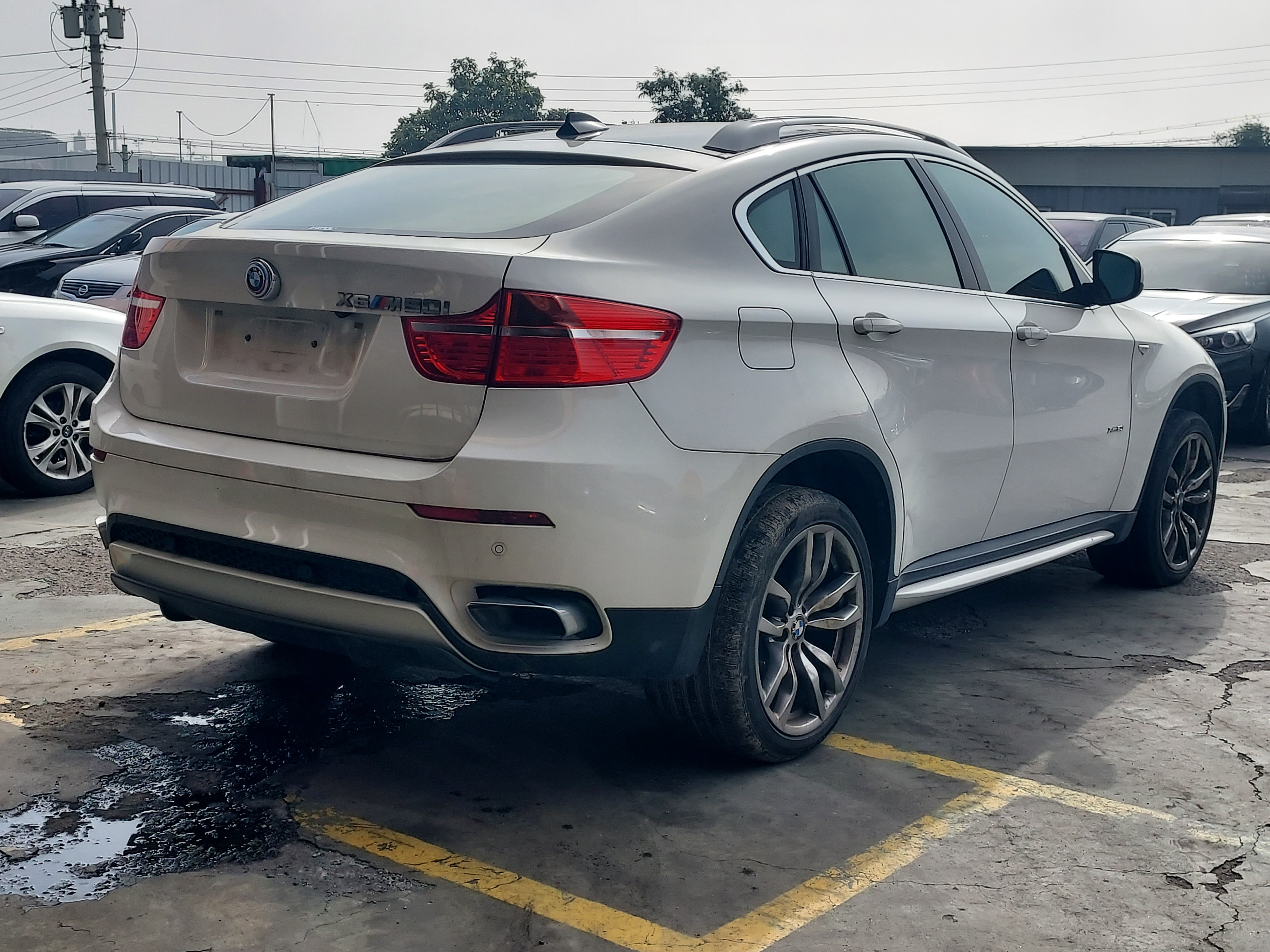 2011 BMW X6 (E71)