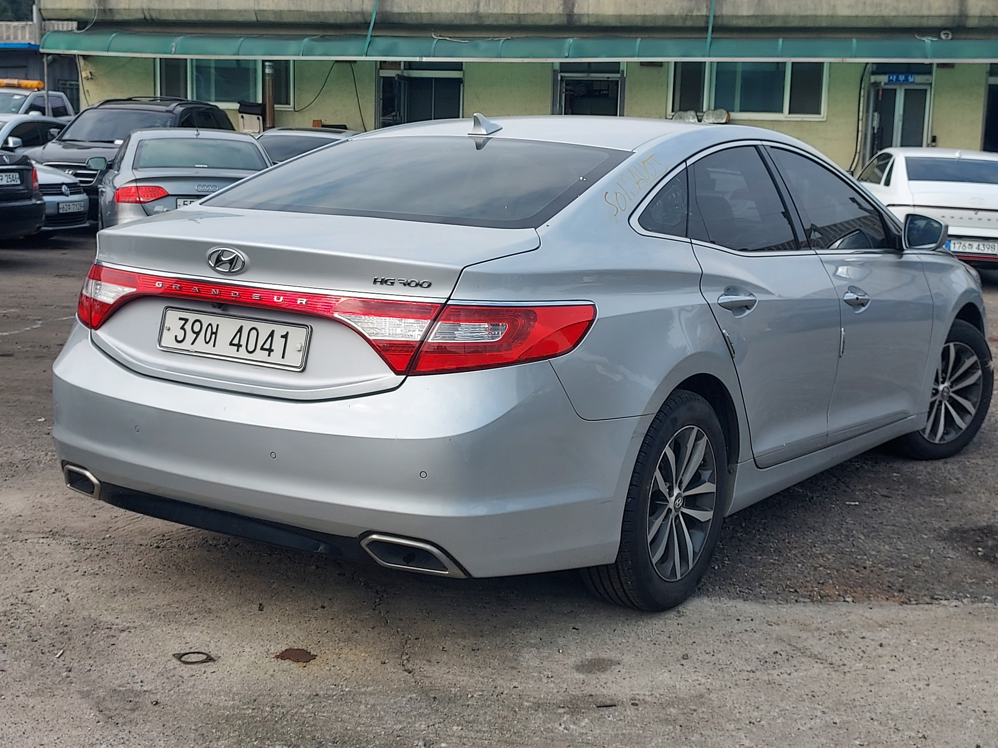 2016 Hyundai Grandeur HG