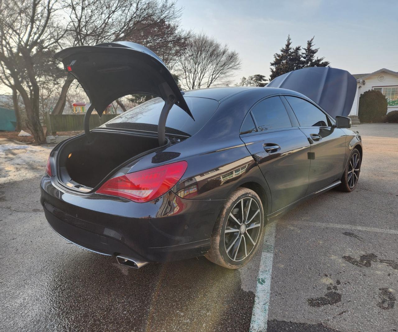 2015 Mercedes Benz CLA200
