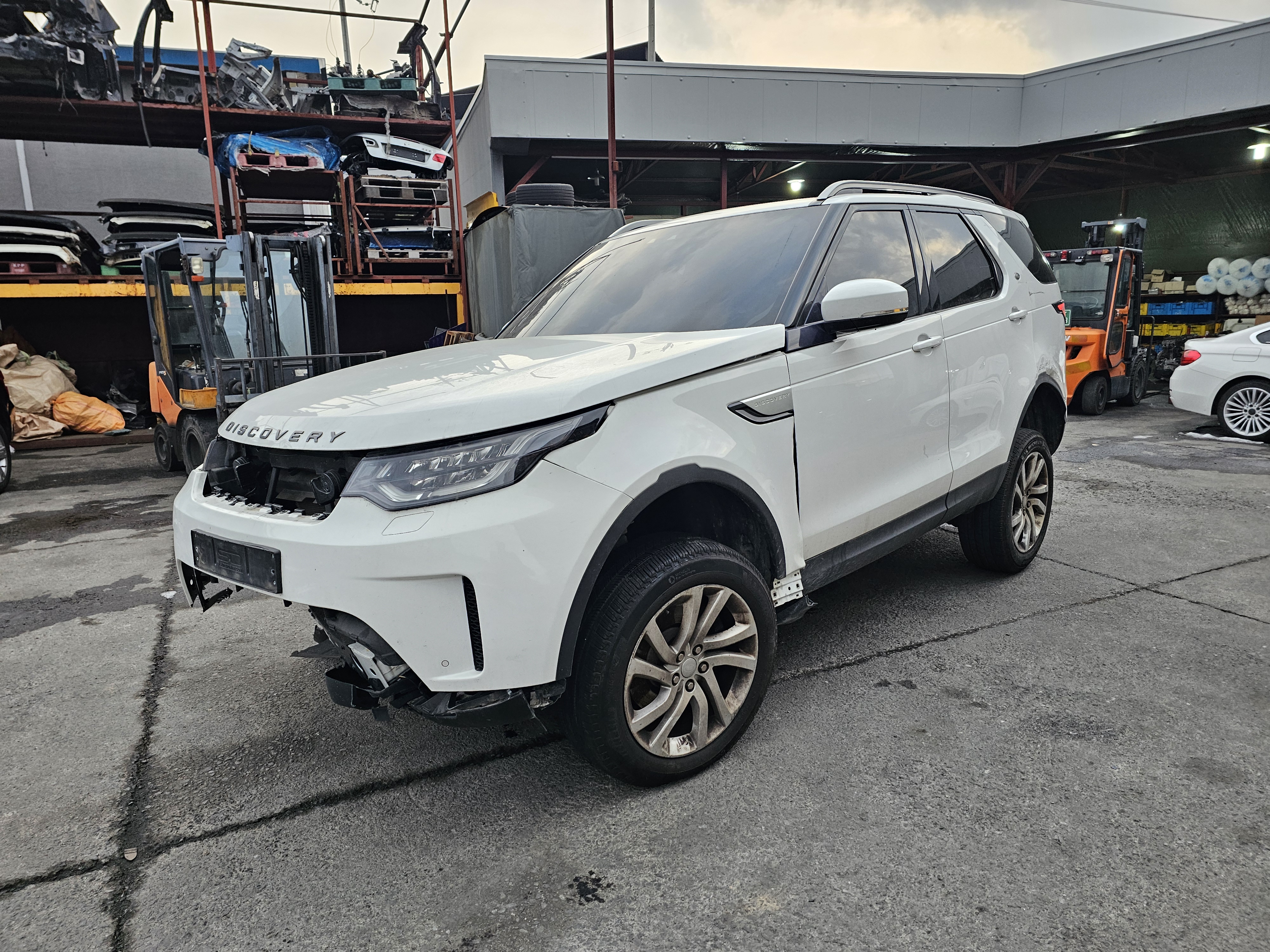 2017 Land Rover Discovery 5