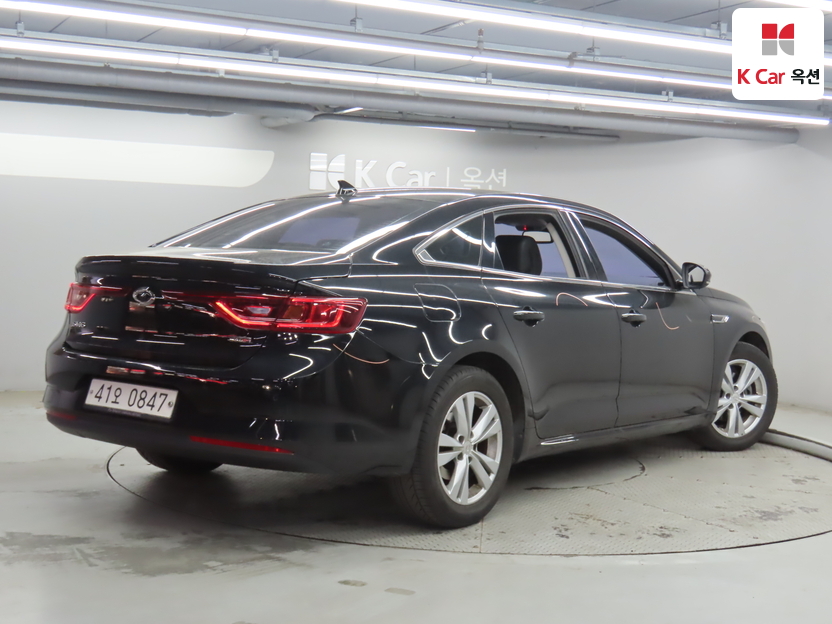 2016 Renault SM6