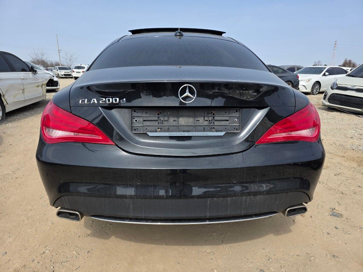 2016 Mercedes Benz Others