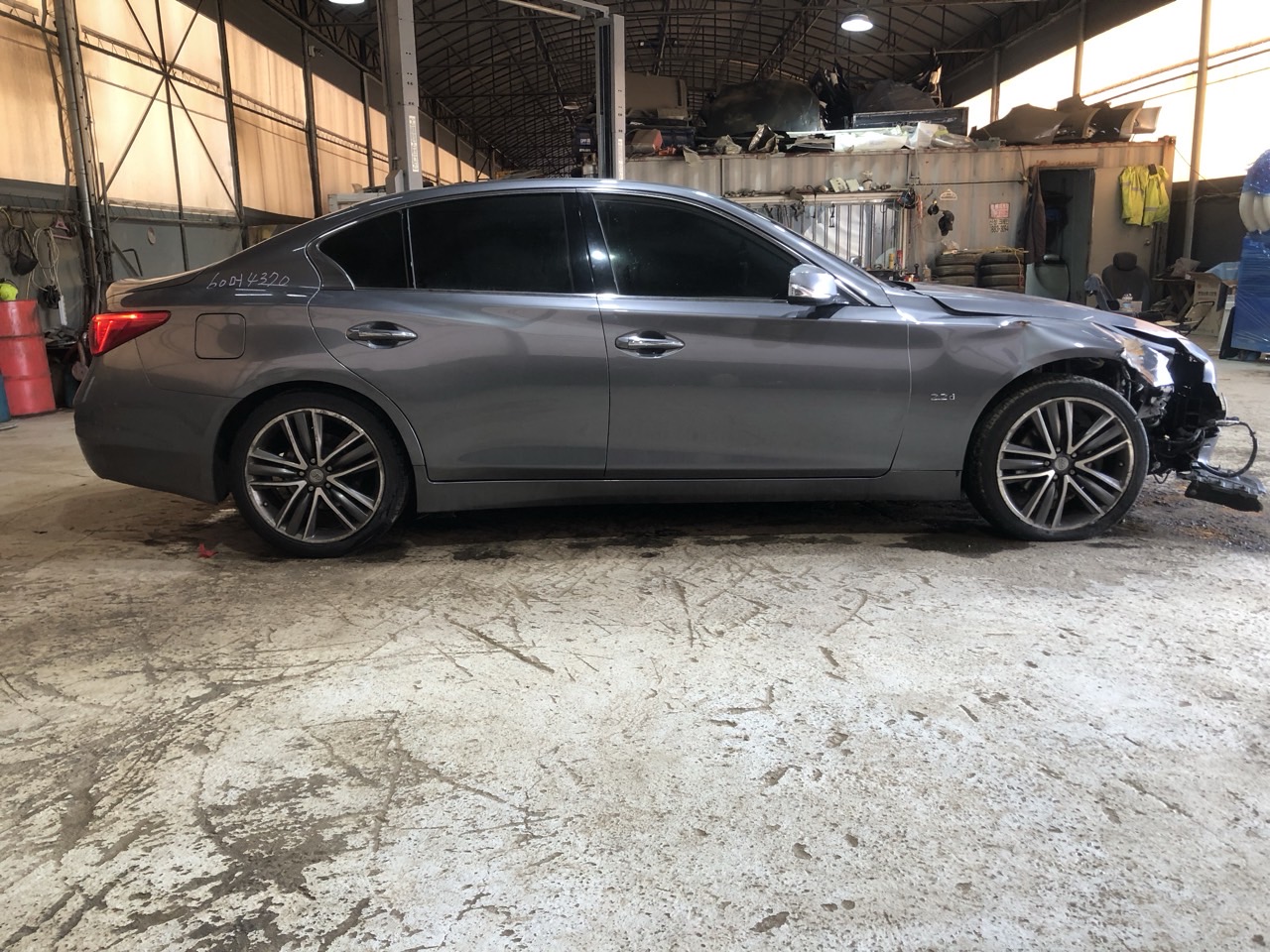 2015 Infiniti Q50