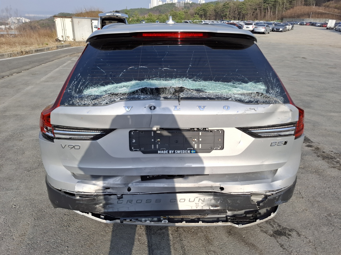 2023 Volvo V90 Cross Country