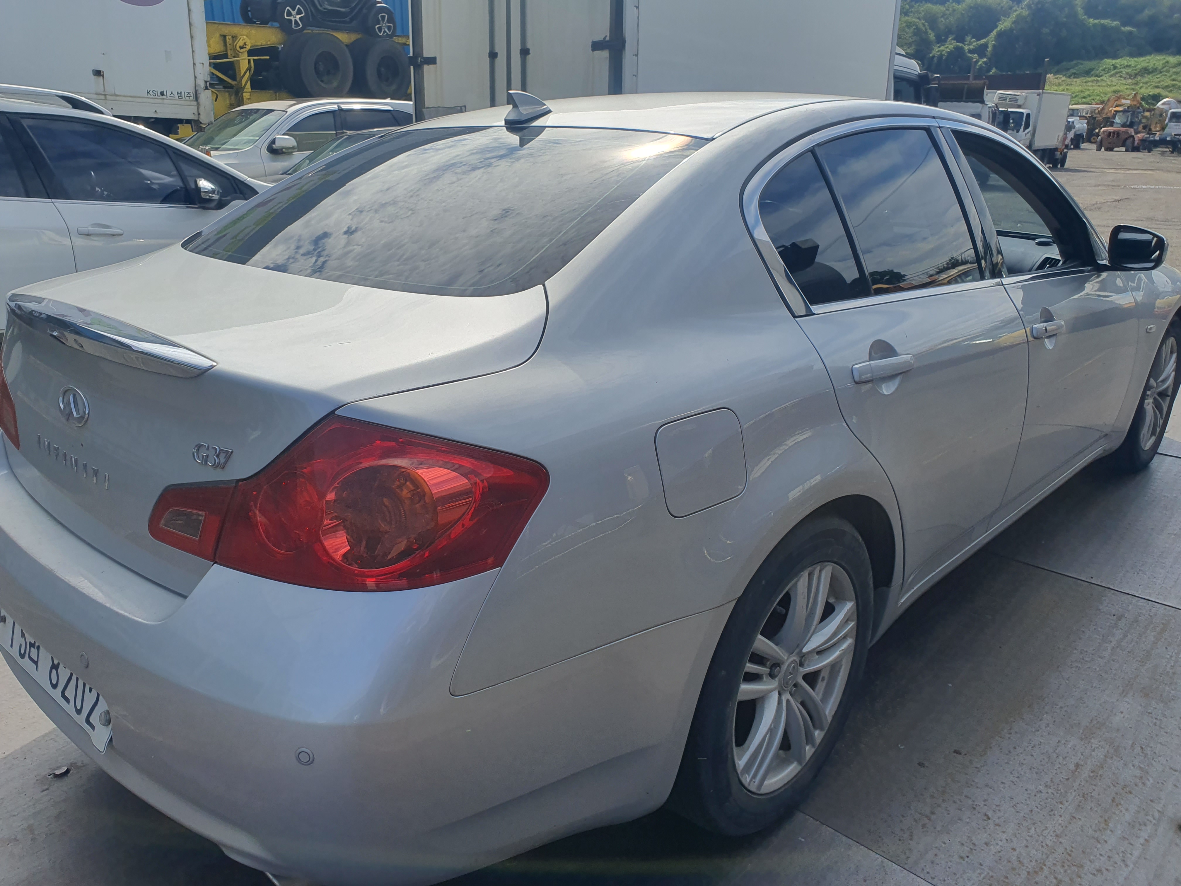 2010 Infiniti G37