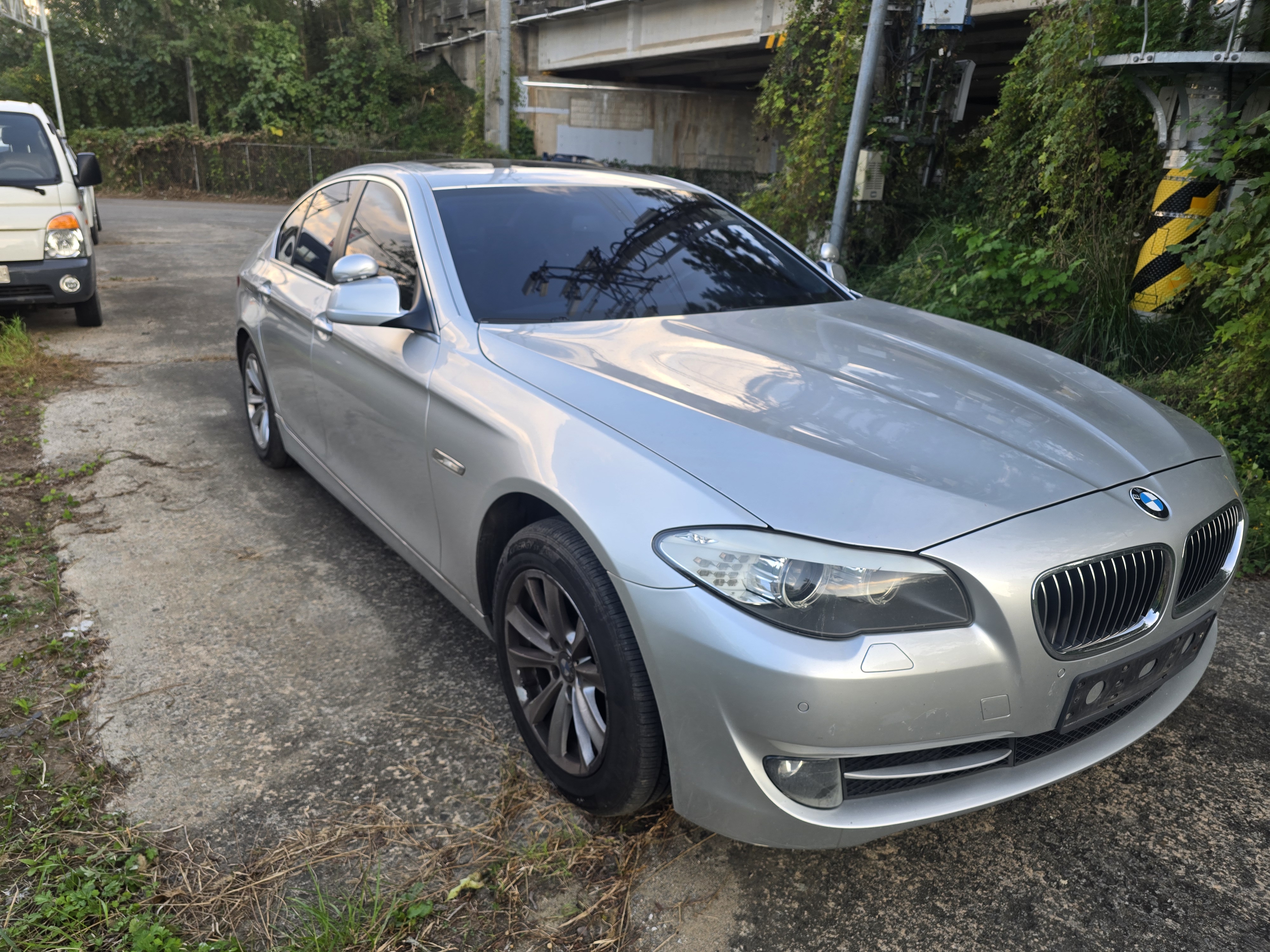 2011 BMW 5 Series (F10)