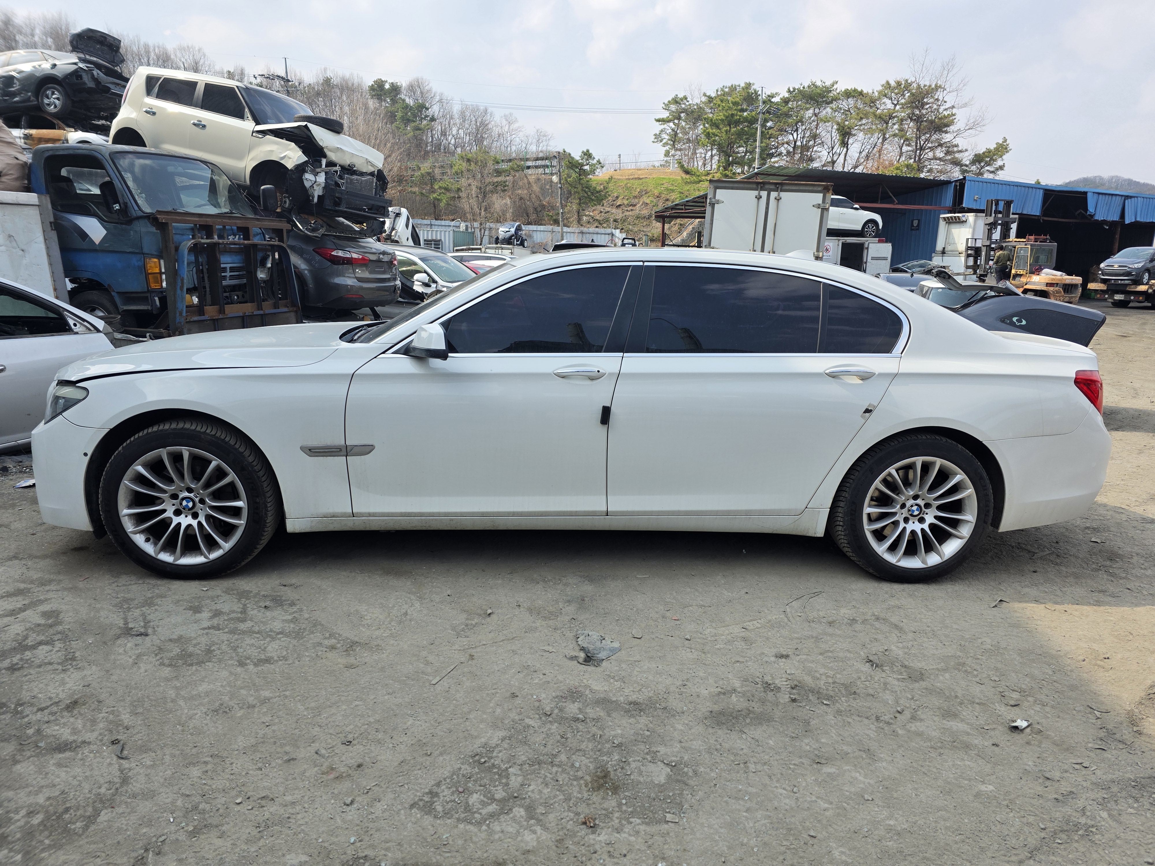 2010 BMW 7 Series (F01)