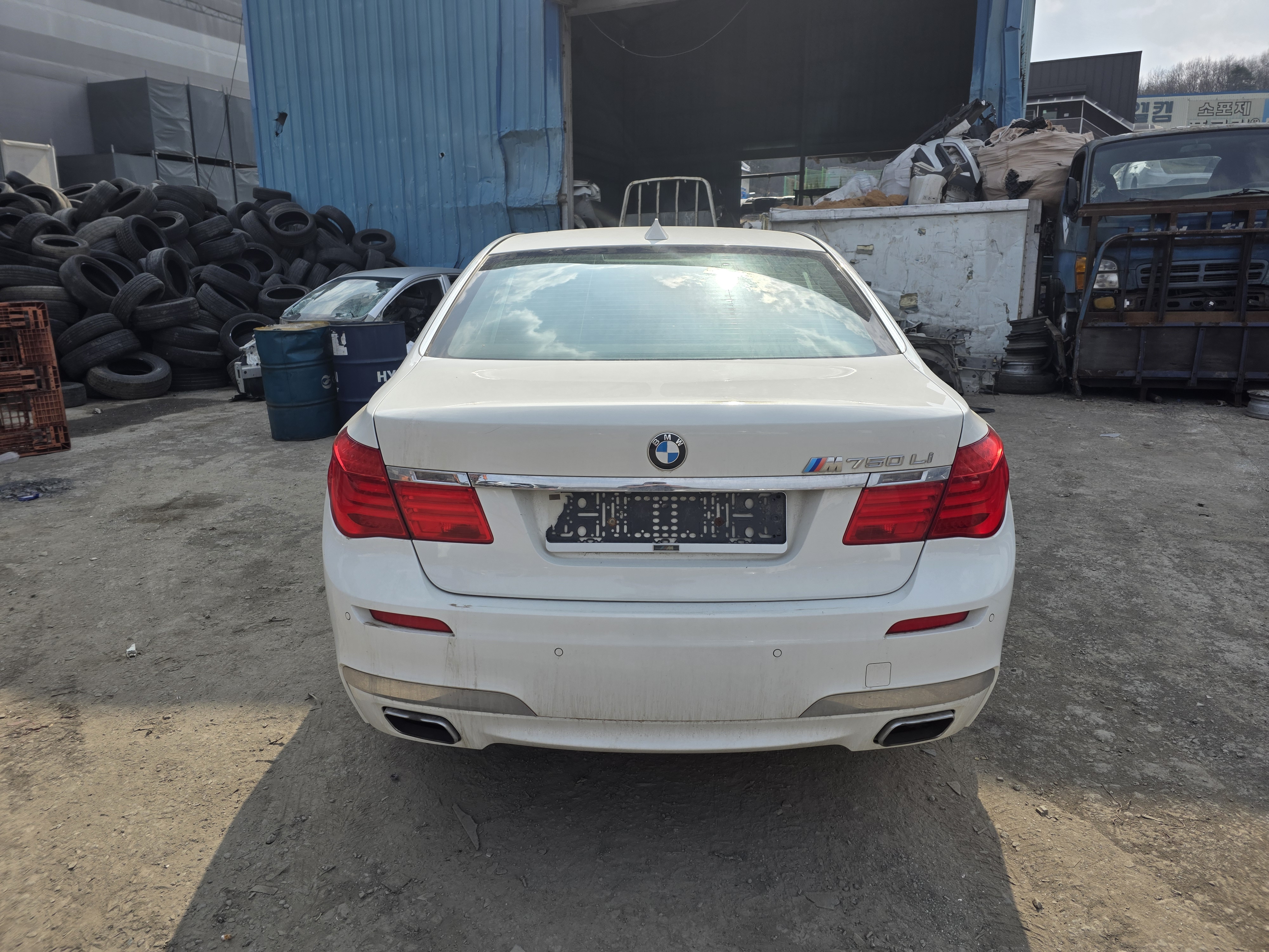 2010 BMW 7 Series (F01)