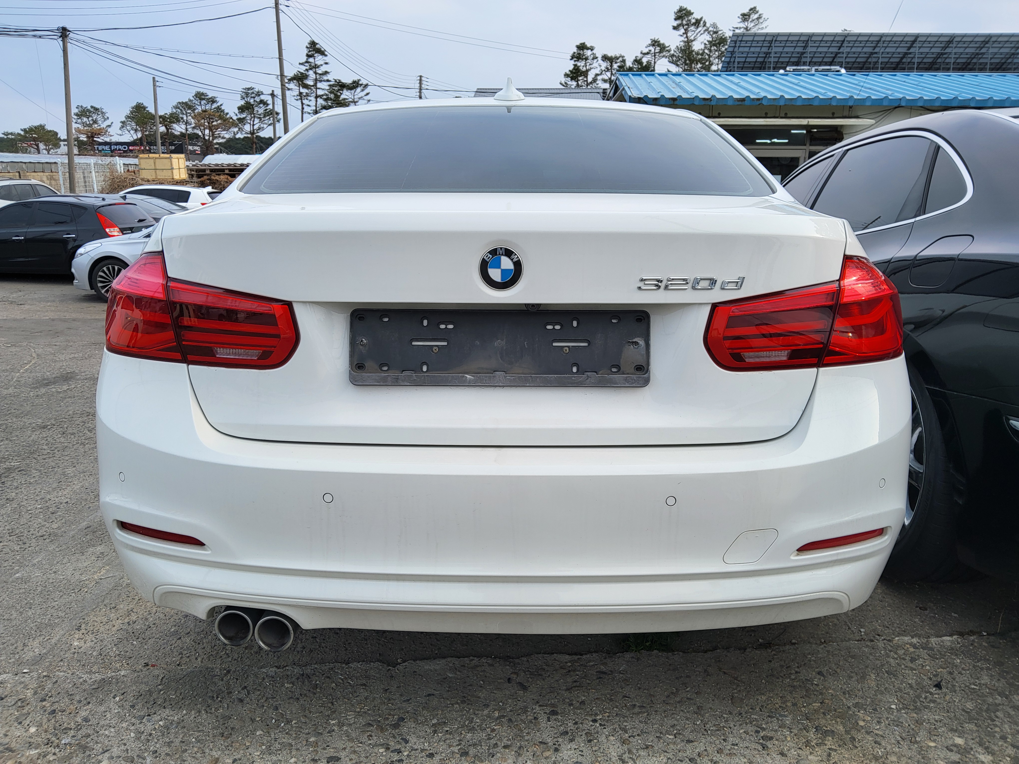 2016 BMW 3 Series (F30)