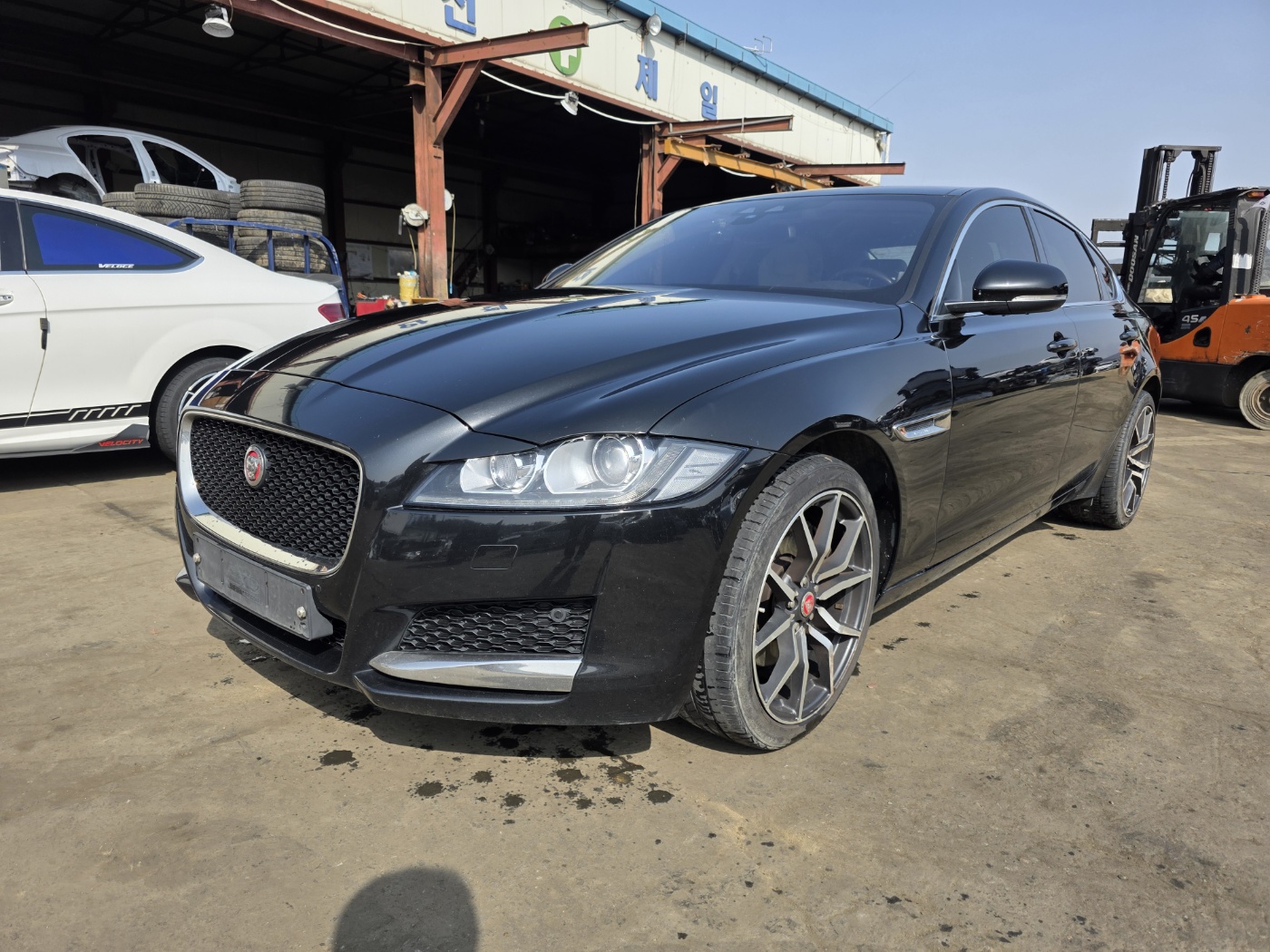 2017 Jaguar XF