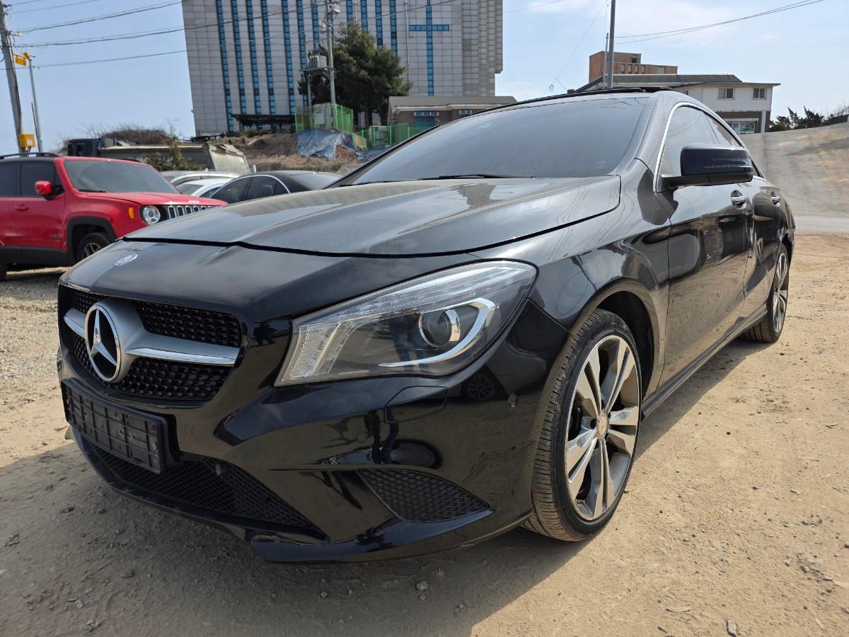 2016 Mercedes Benz Others
