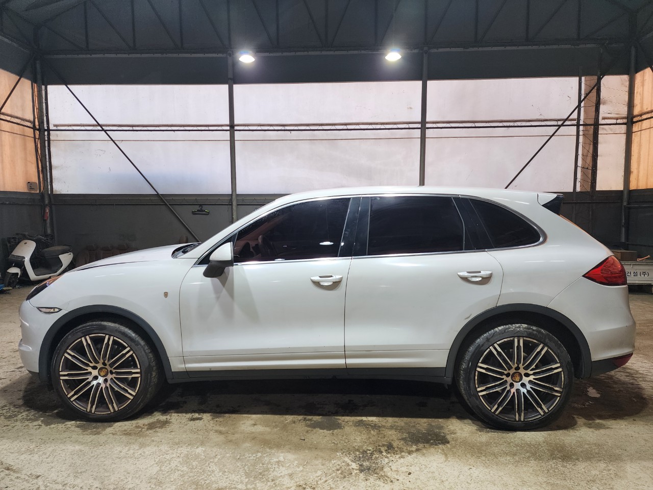 2011 Porsche New Cayenne