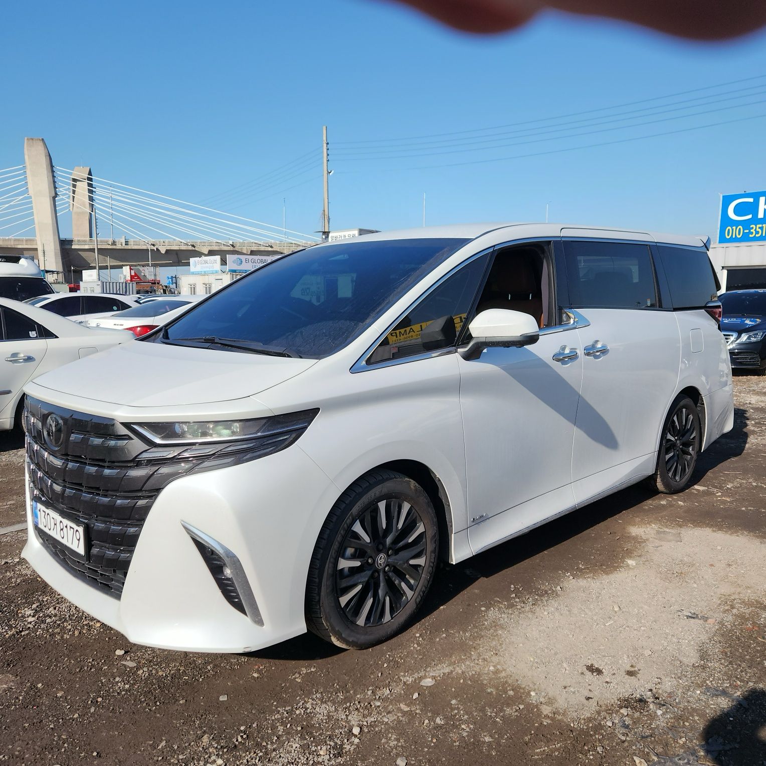2024 Toyota Alphard Hybrid