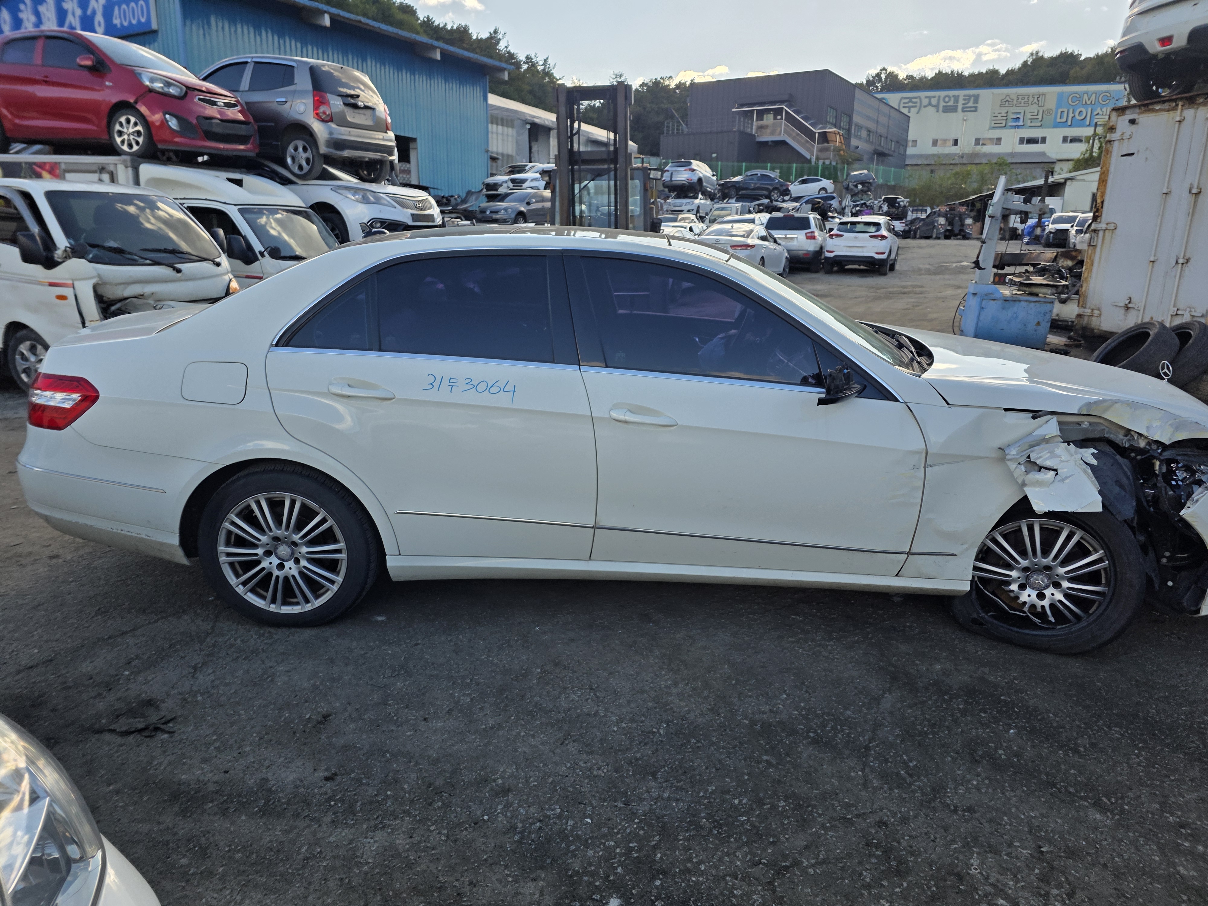 2011 Mercedes Benz E300