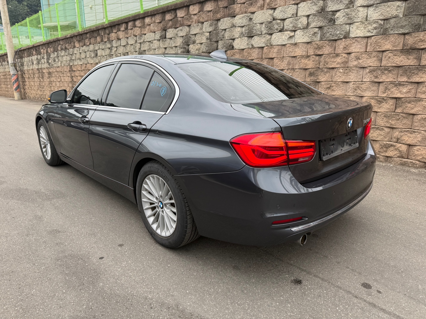 2017 BMW 3 Series (F30)