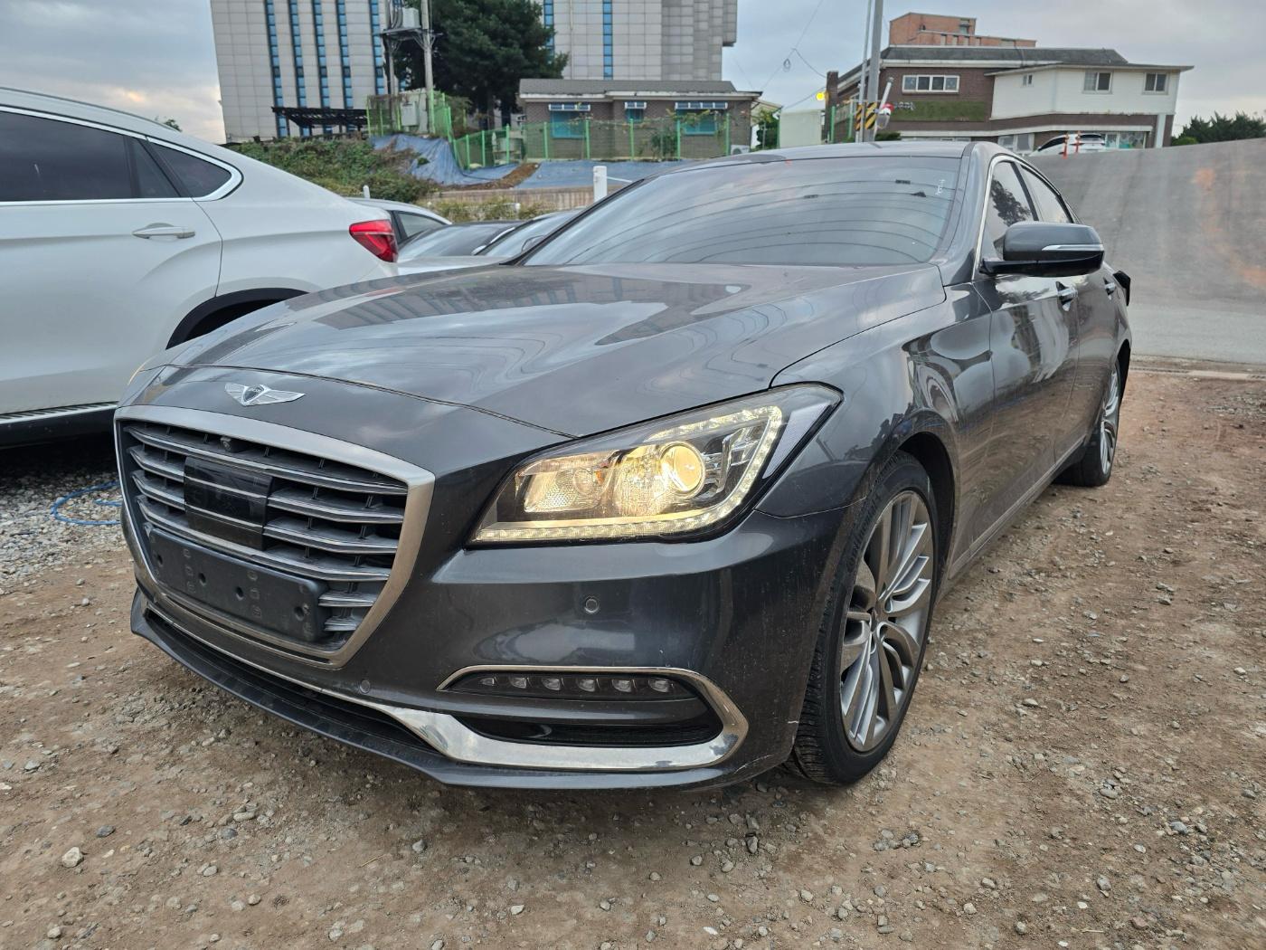 2017 Genesis G80