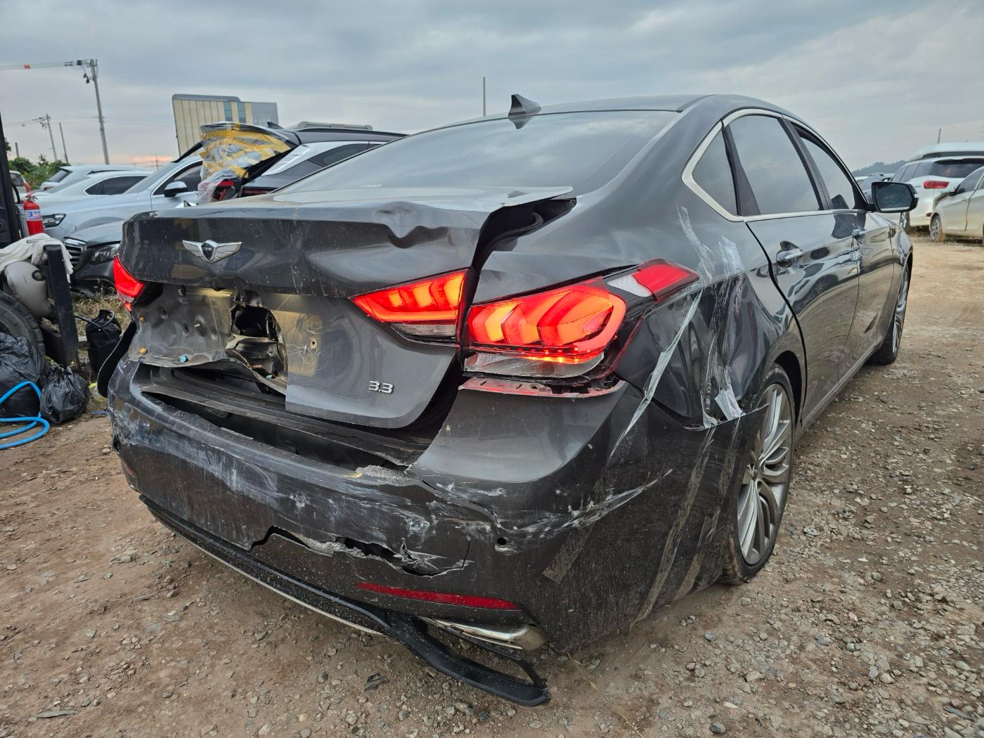 2017 Genesis G80