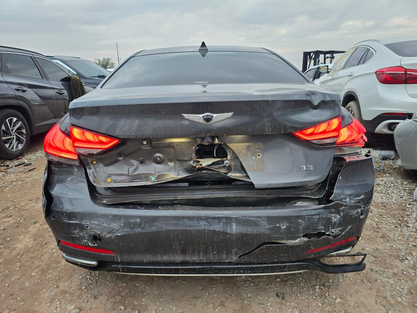 2017 Genesis G80