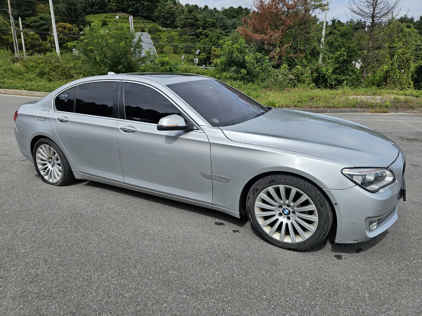 2013 BMW 7 Series (F01)