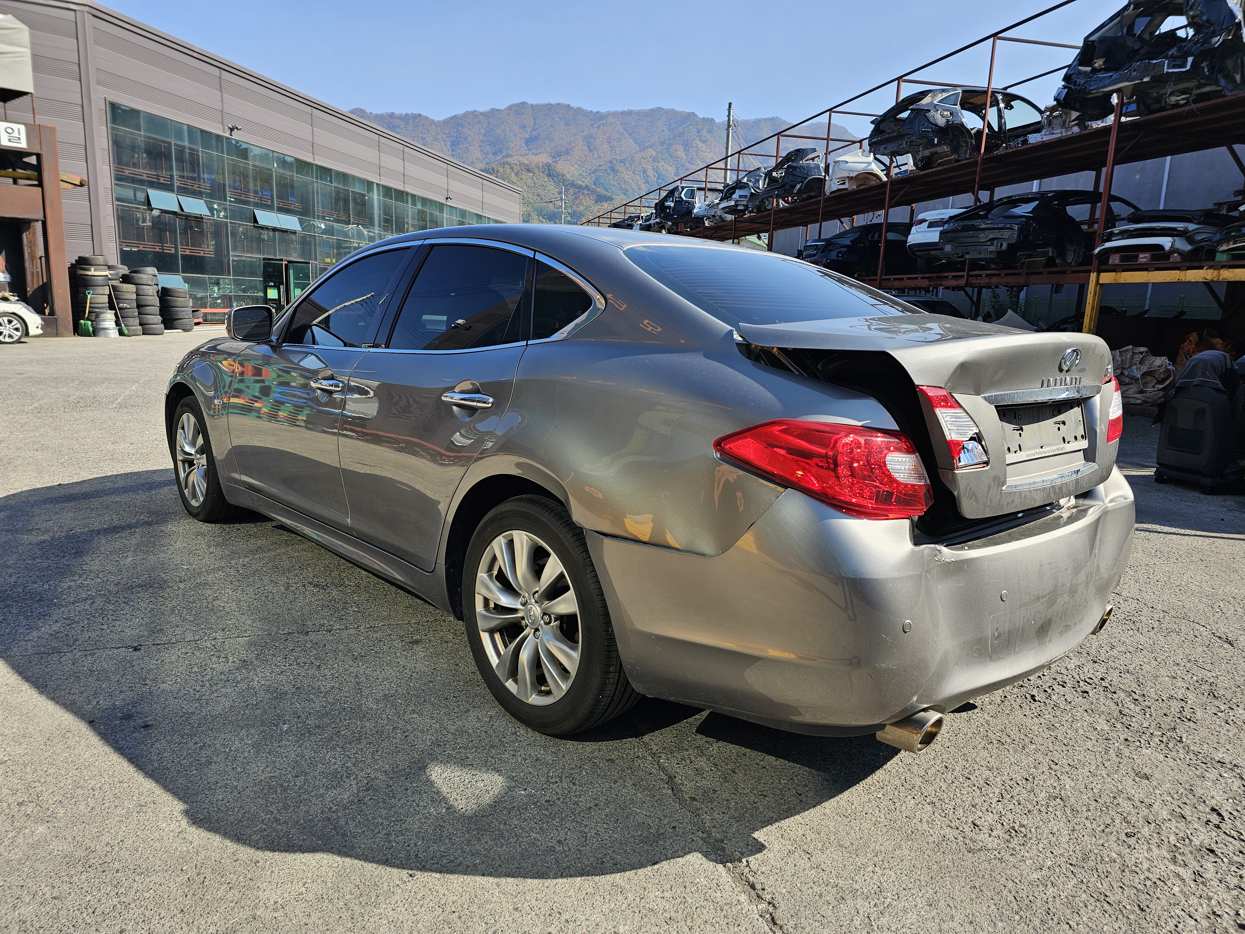 2013 Infiniti M37