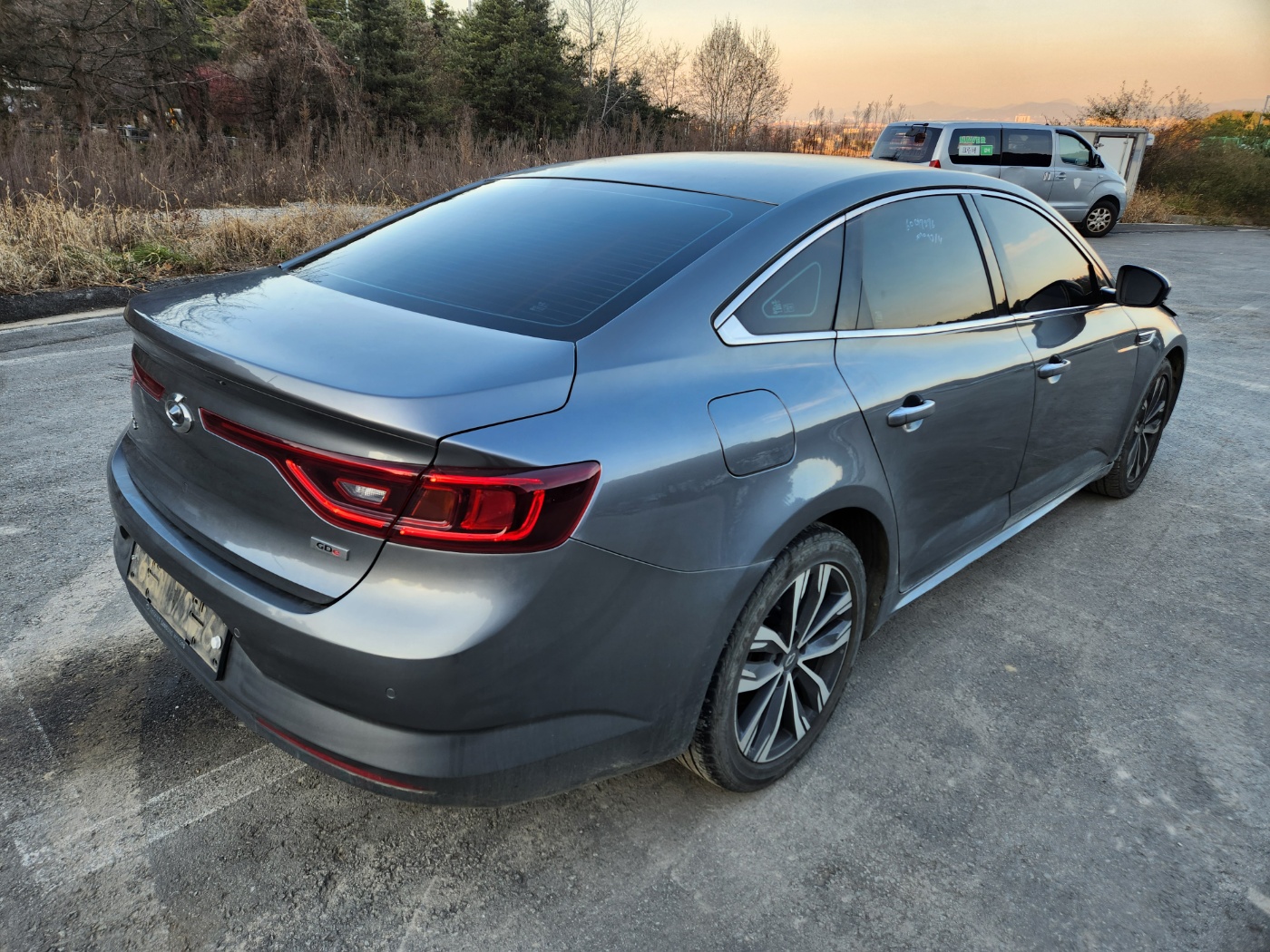 2016 Renault SM6