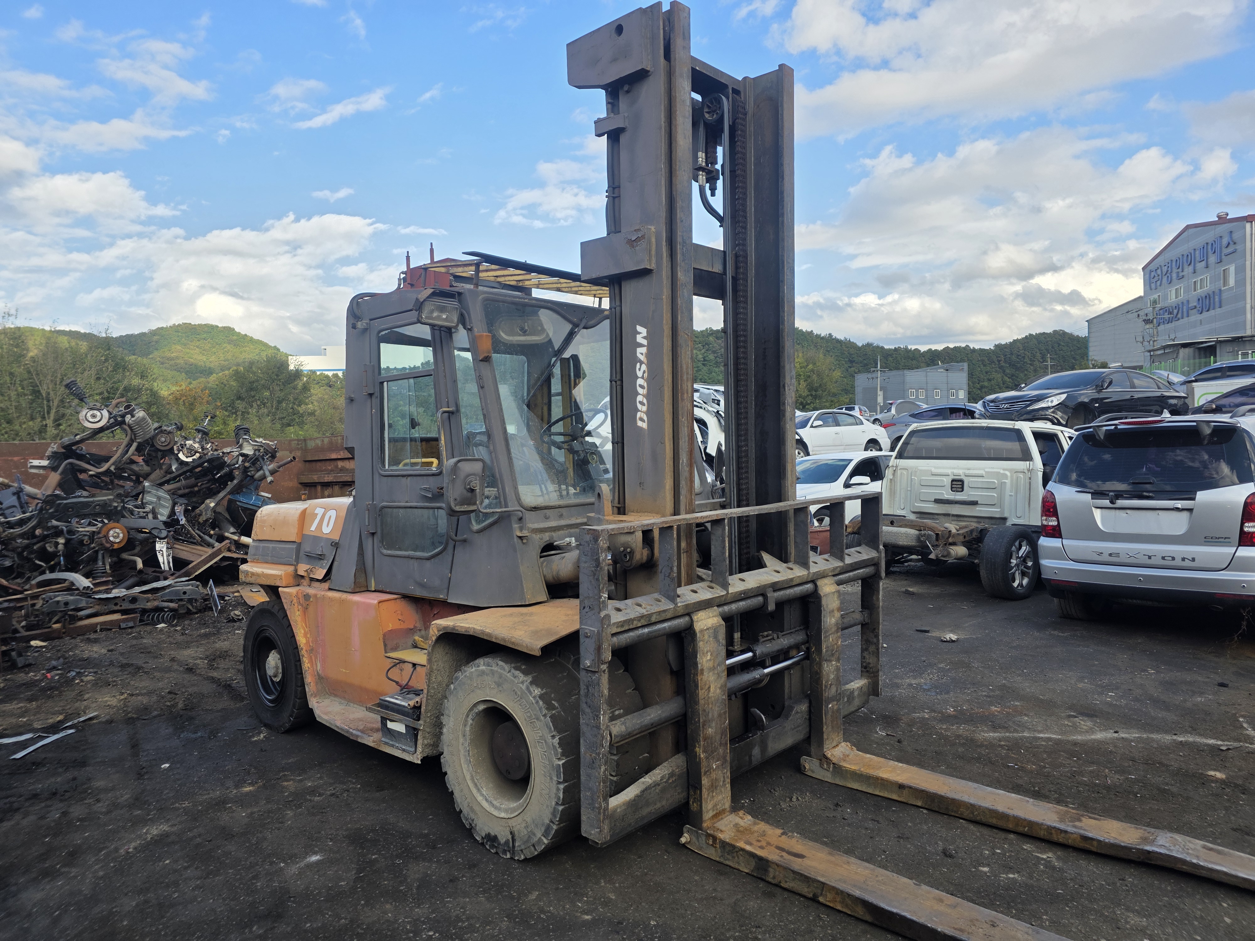 2001 Others Daewoo Fork Lift 7t