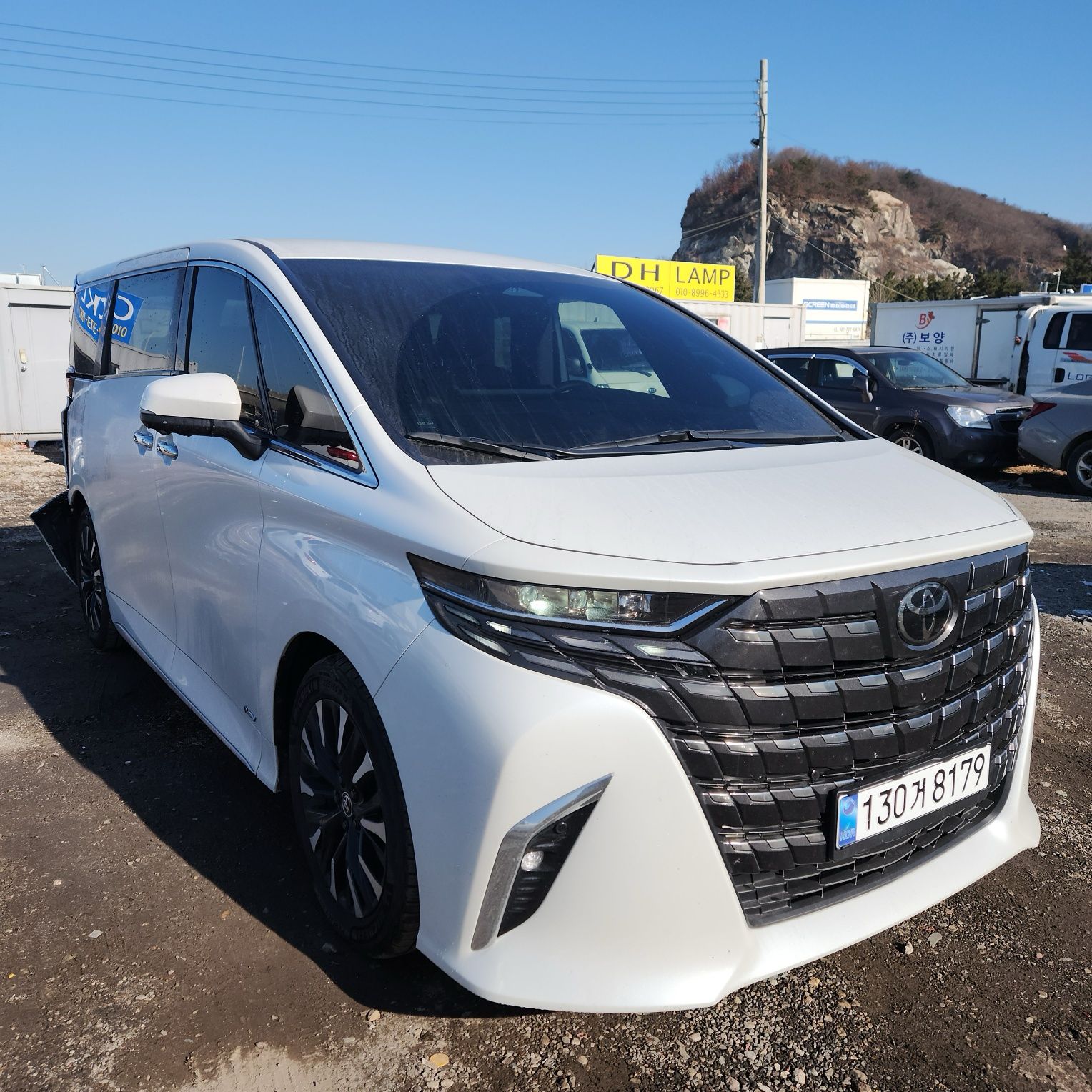 2024 Toyota Alphard Hybrid