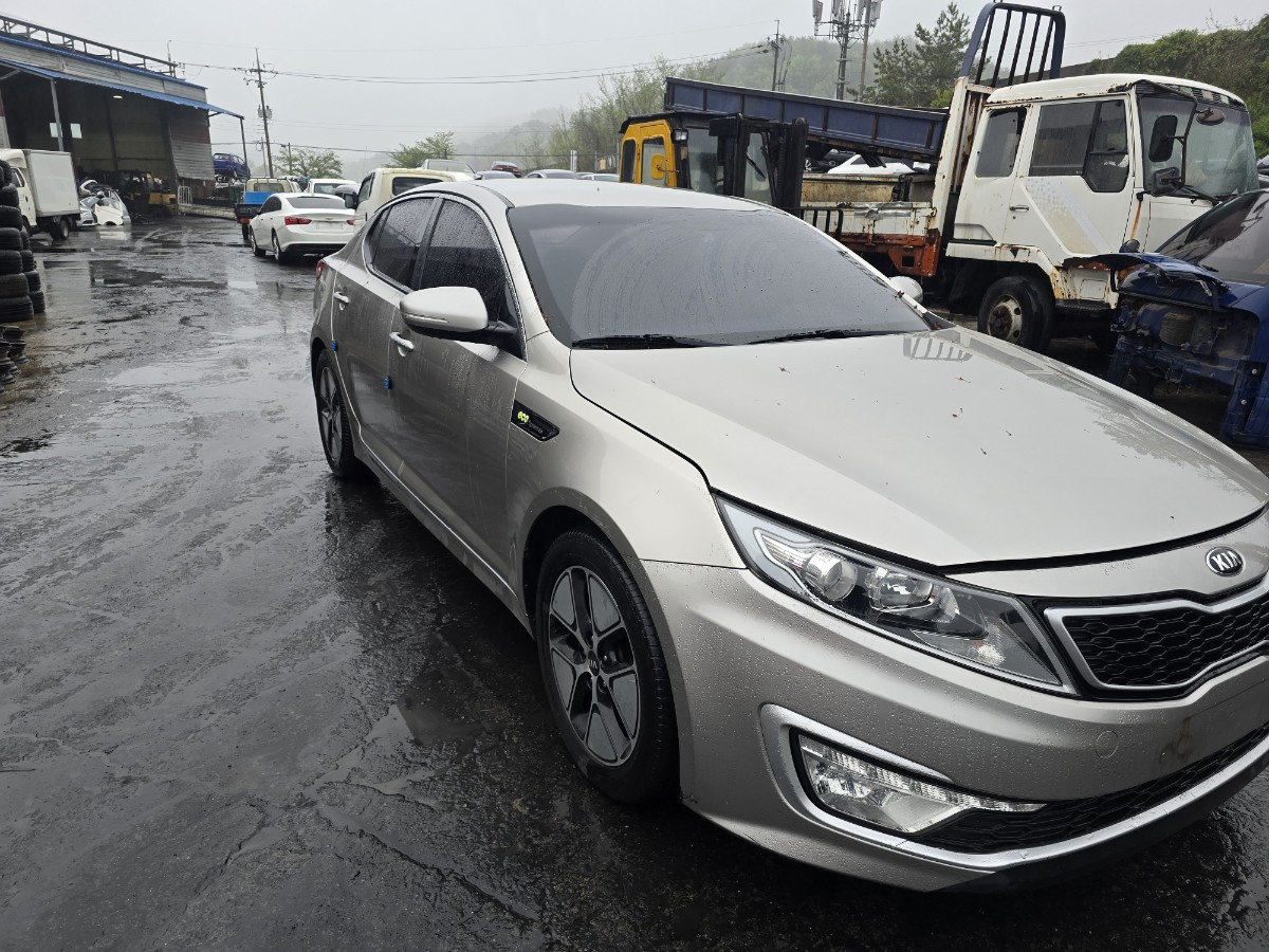 2013 Kia K5 Hybrid