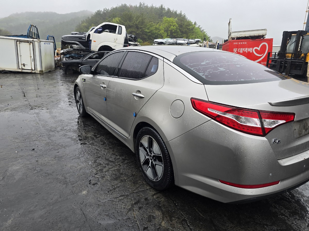 2013 Kia K5 Hybrid