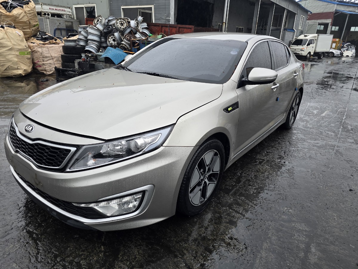 2013 Kia K5 Hybrid