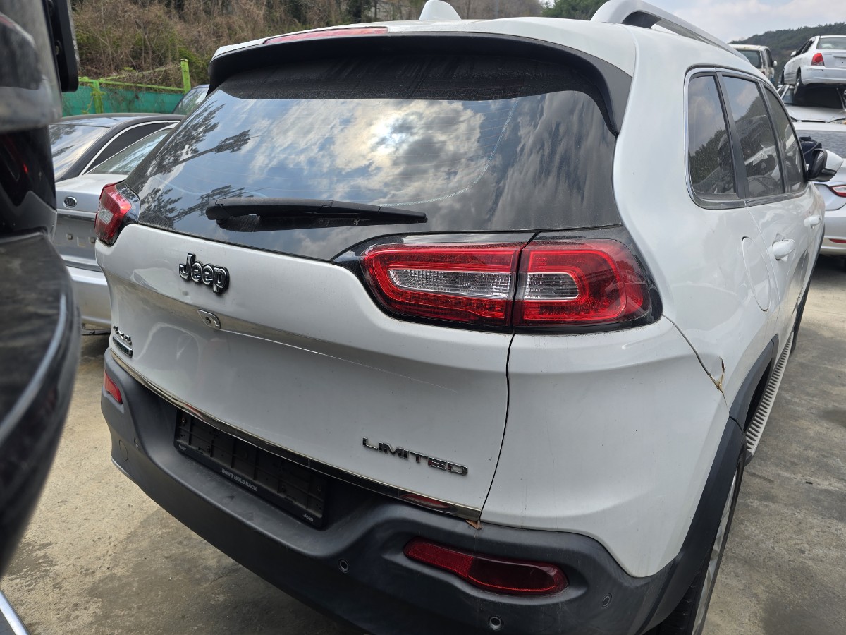 2015 Jeep Cherokee(KL)