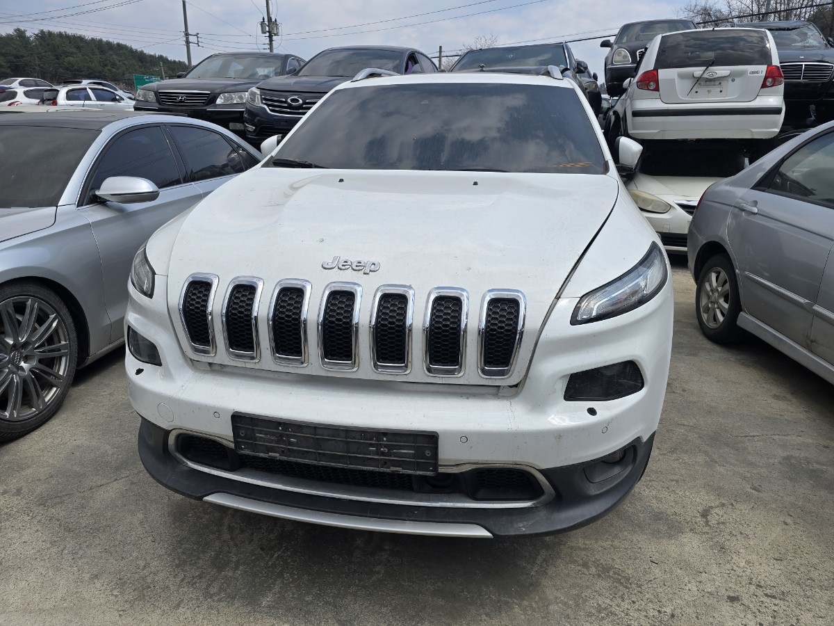 2015 Jeep Cherokee(KL)