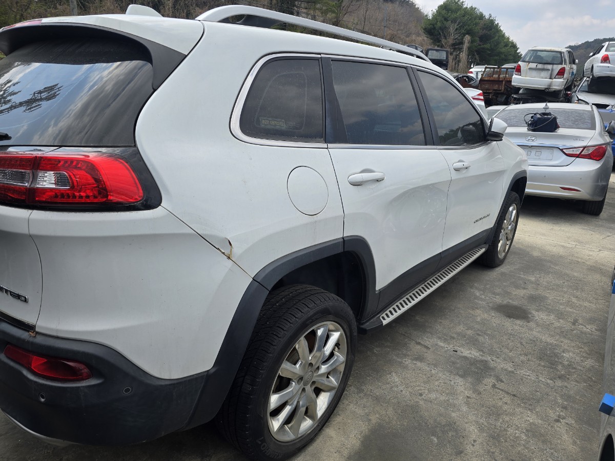 2015 Jeep Cherokee(KL)