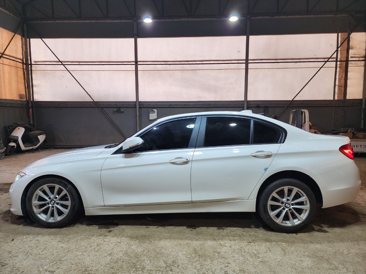 2018 BMW 3 Series (F30)