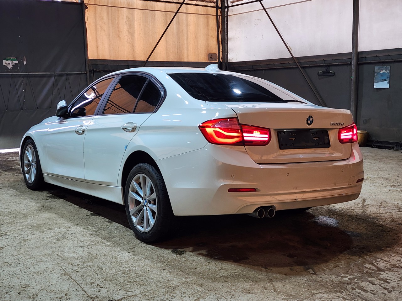 2018 BMW 3 Series (F30)