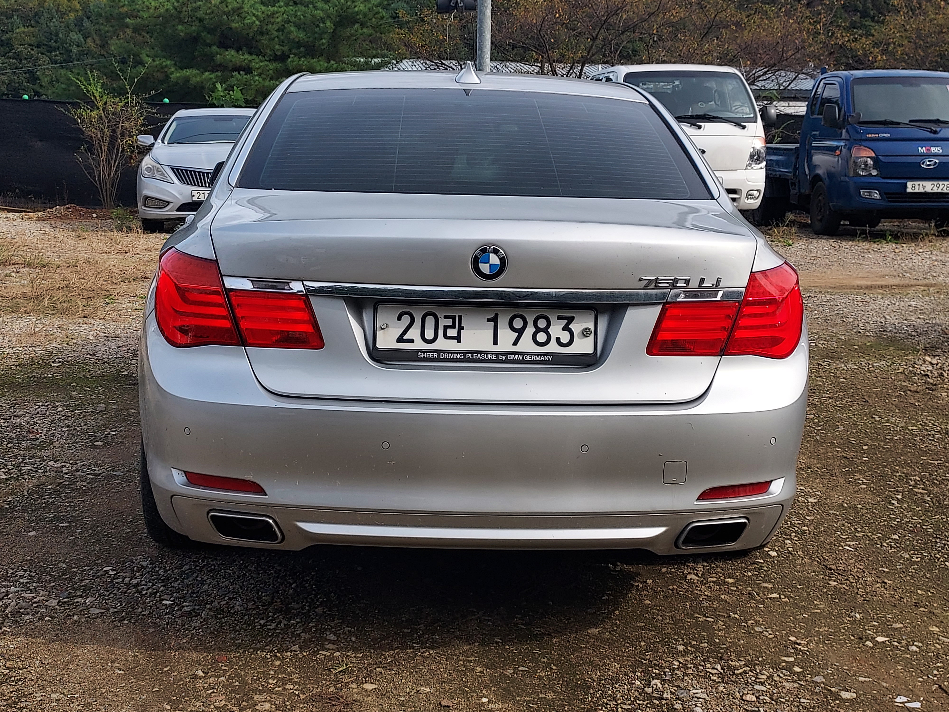 2011 BMW 7 Series (F01)