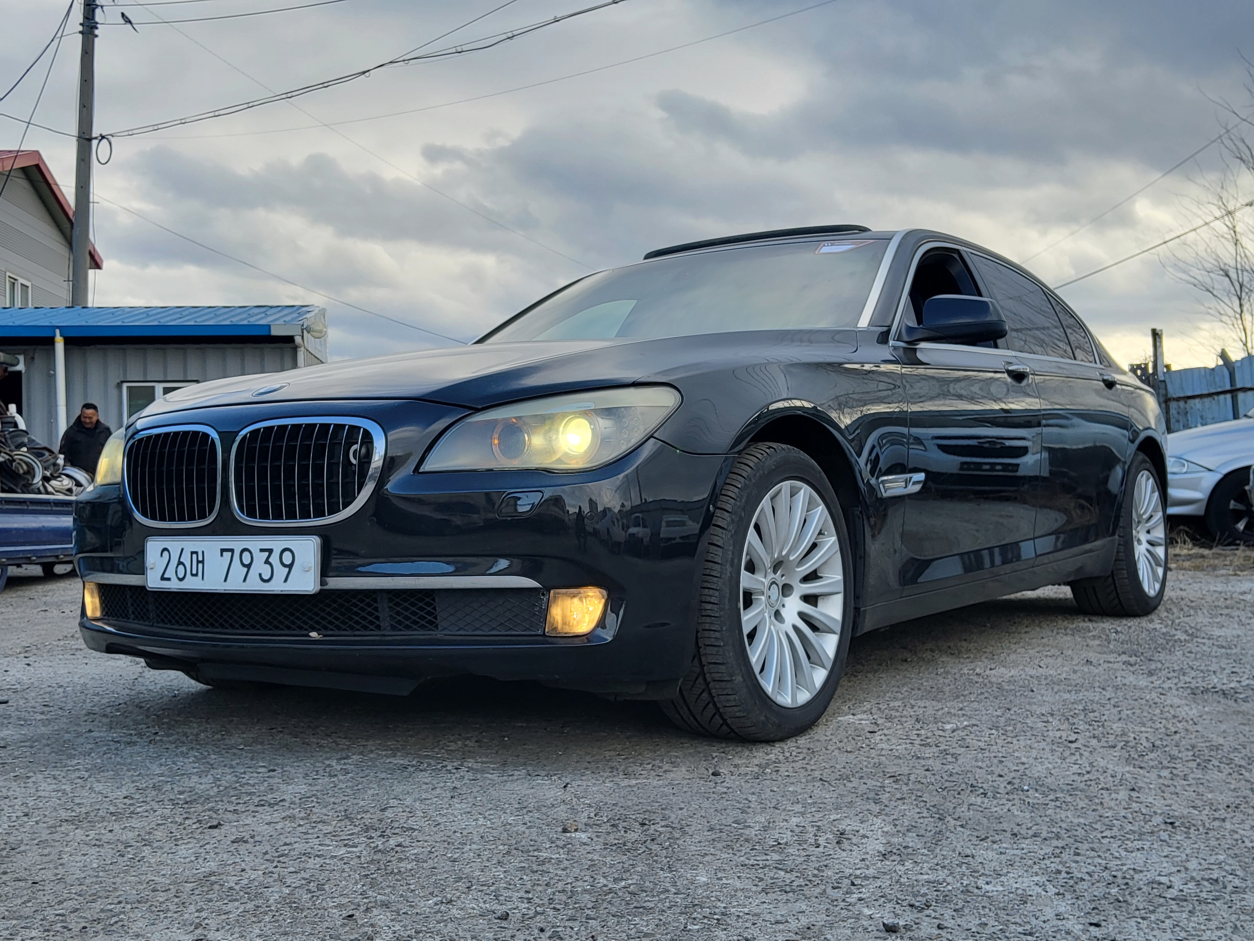 2009 BMW 7 Series (F01)