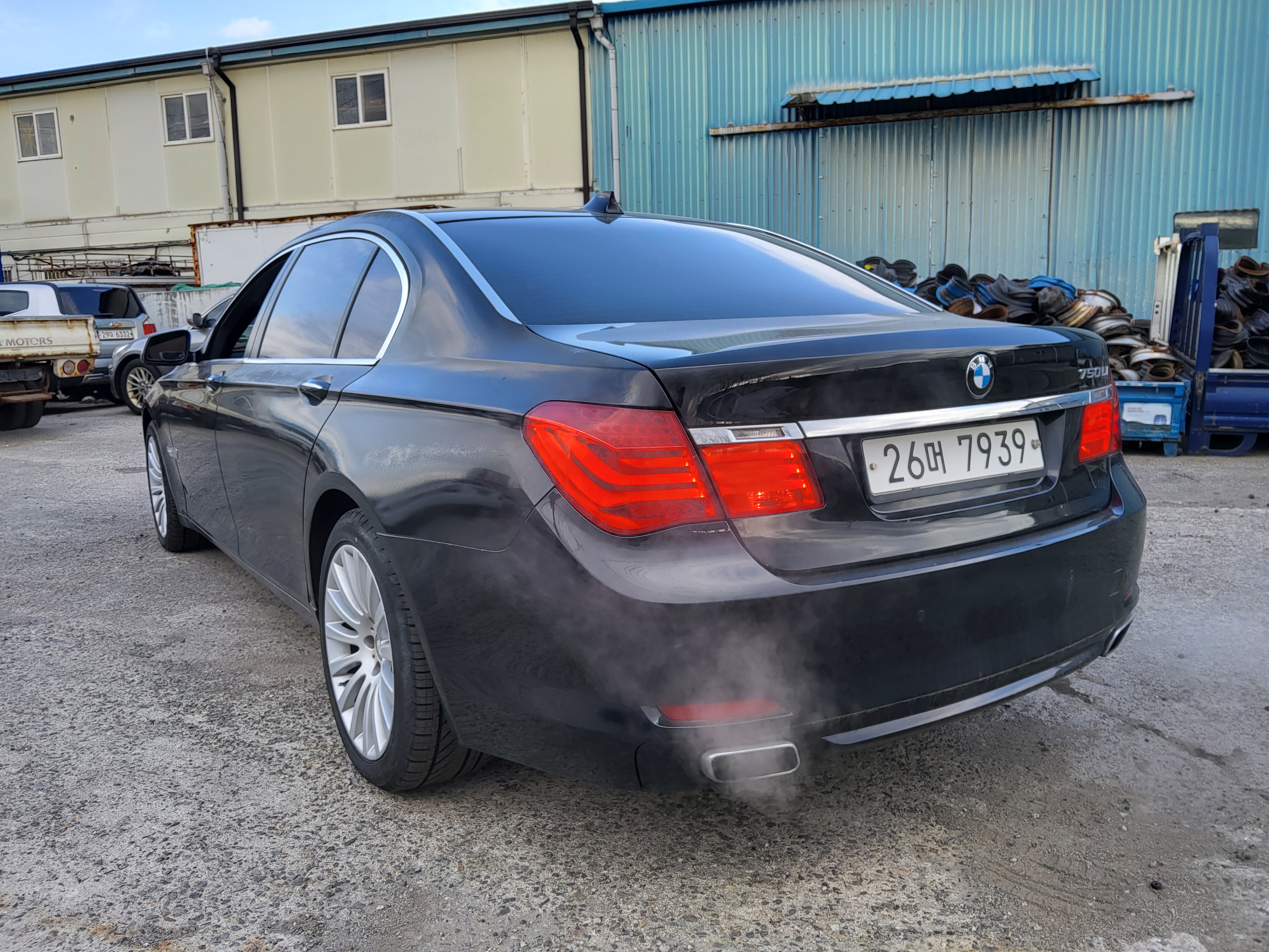 2009 BMW 7 Series (F01)